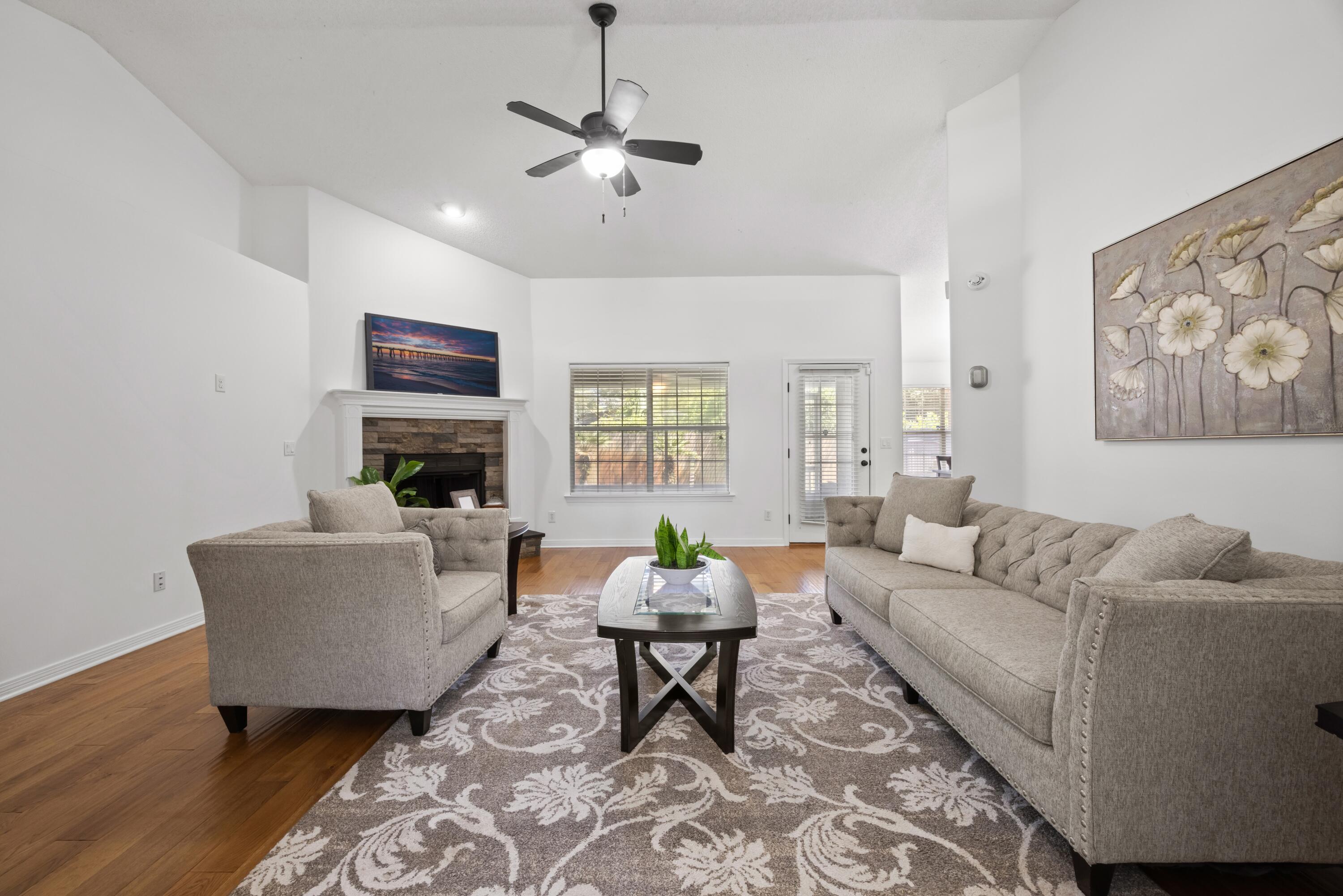 NAVARRE BY THE SOUND - Residential