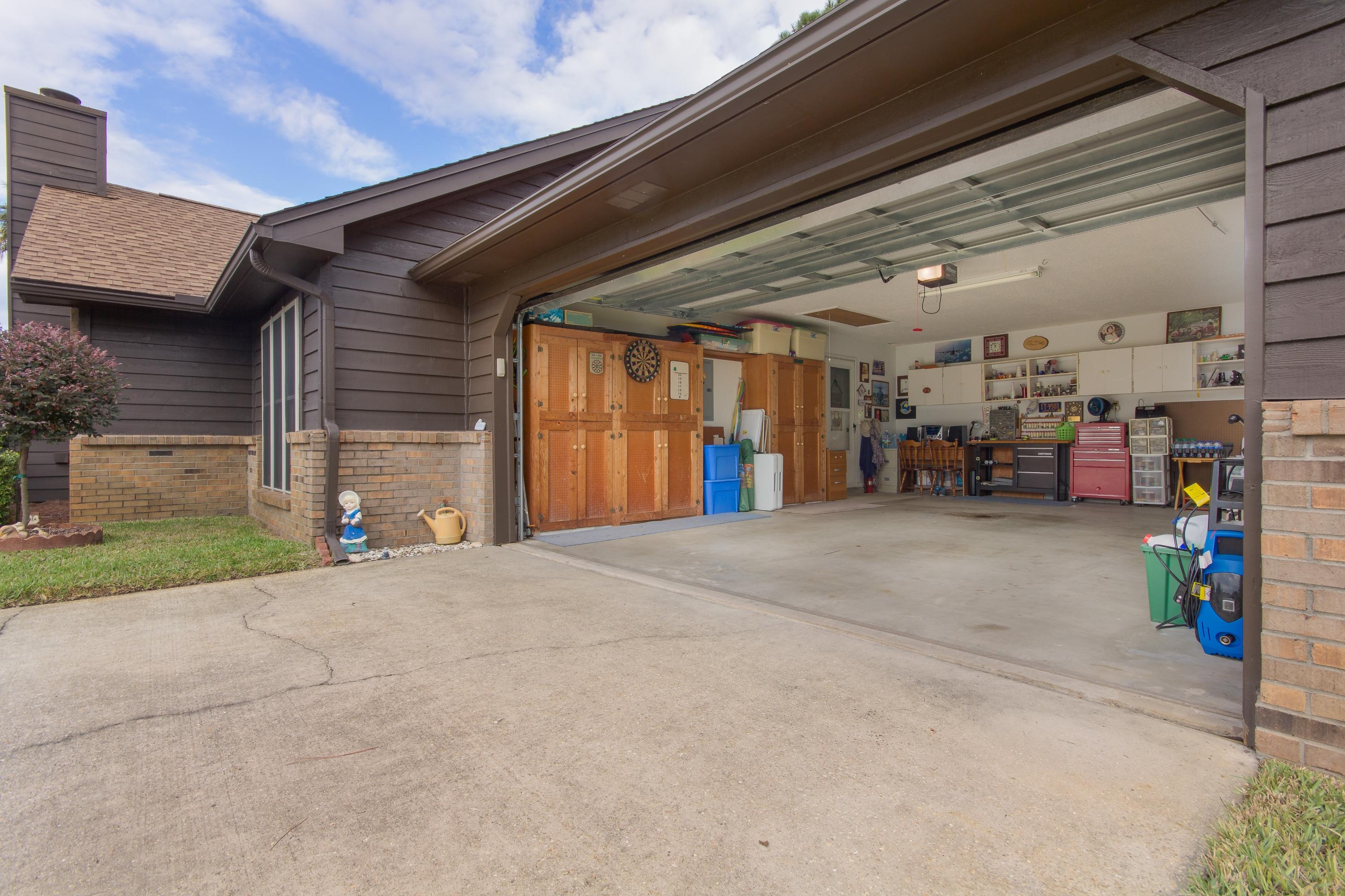 Chateau Pres De La Mer - Residential