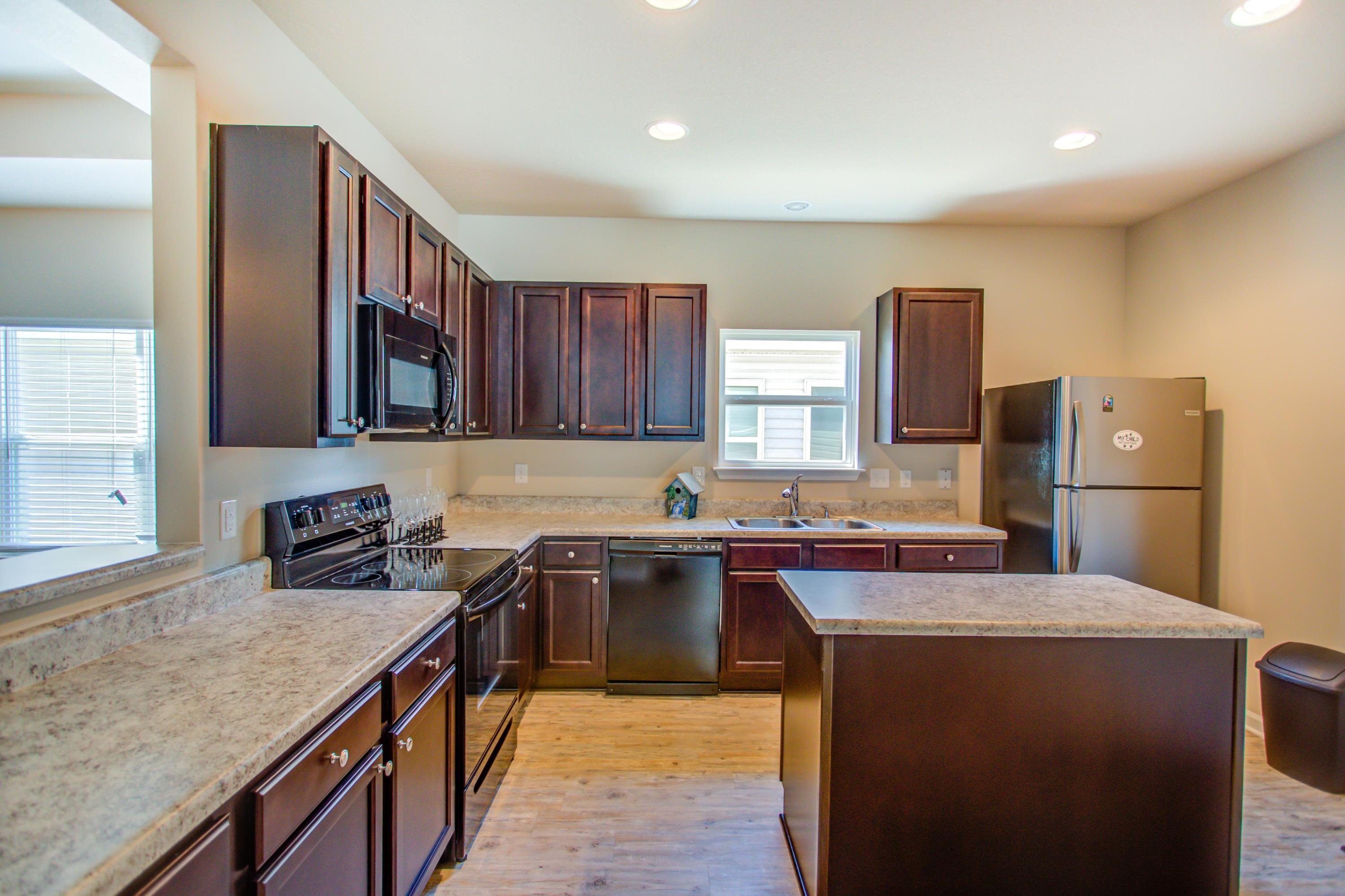 HAMMOCK BAY - Residential