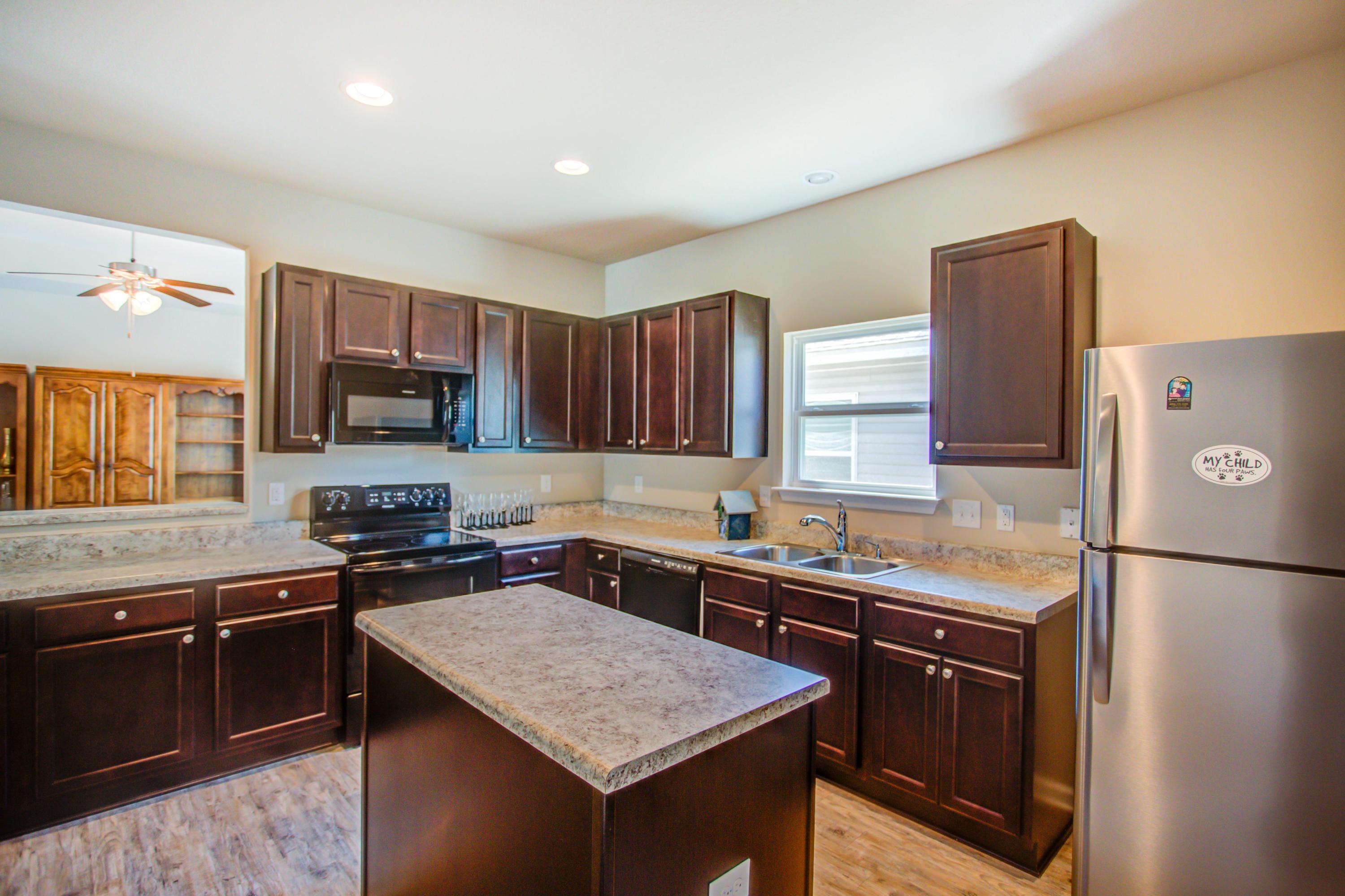 HAMMOCK BAY - Residential