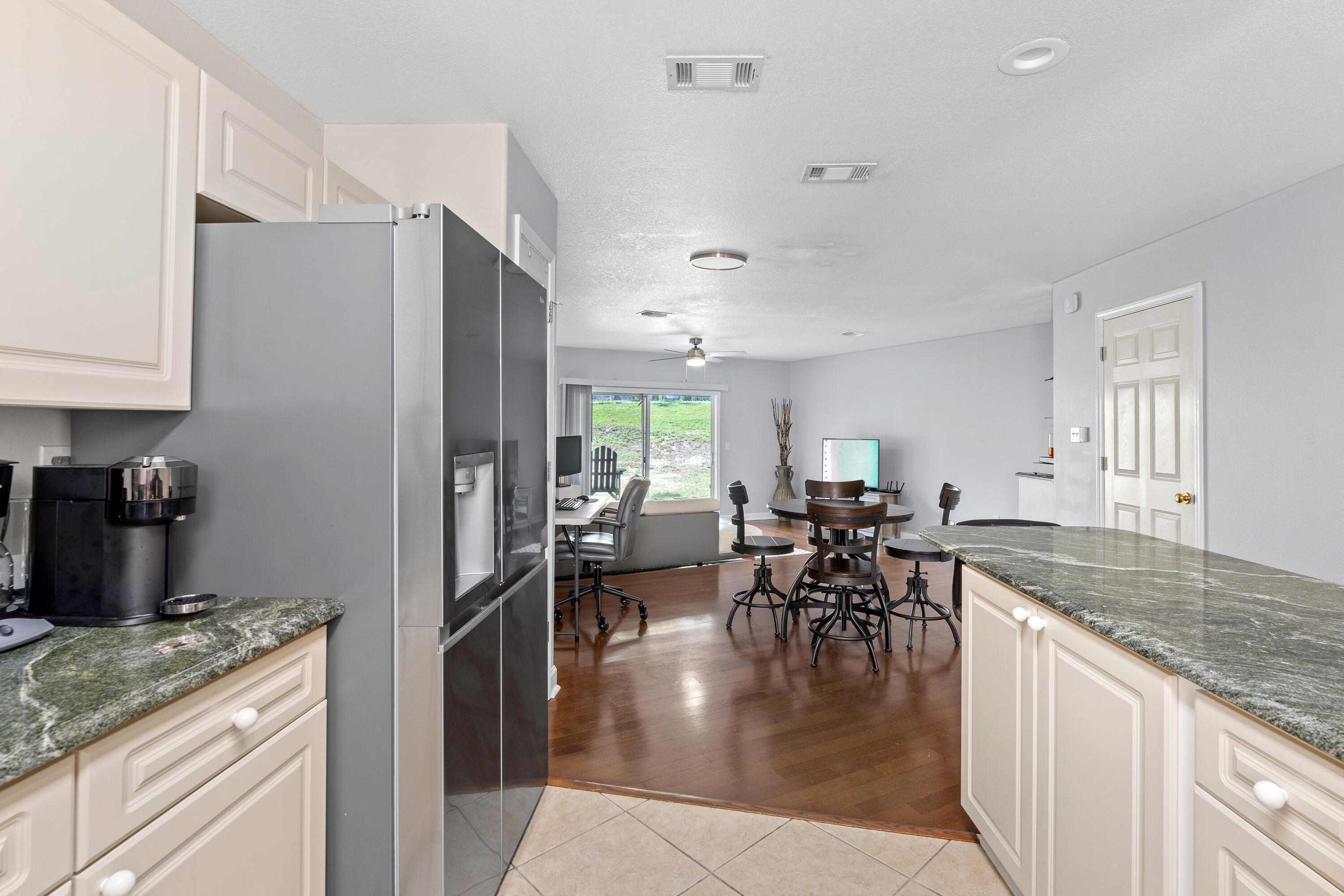 PELICAN PLACE T/H WEST - Residential