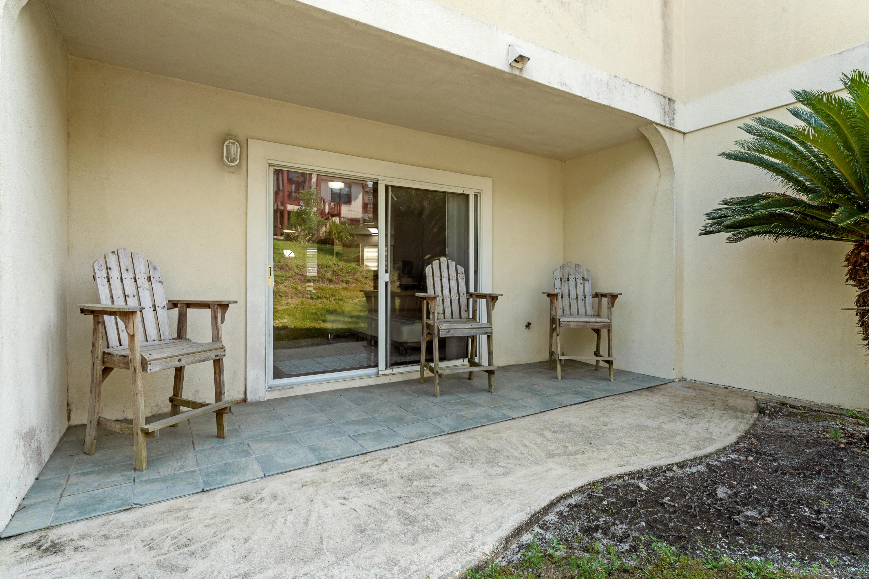 PELICAN PLACE T/H WEST - Residential