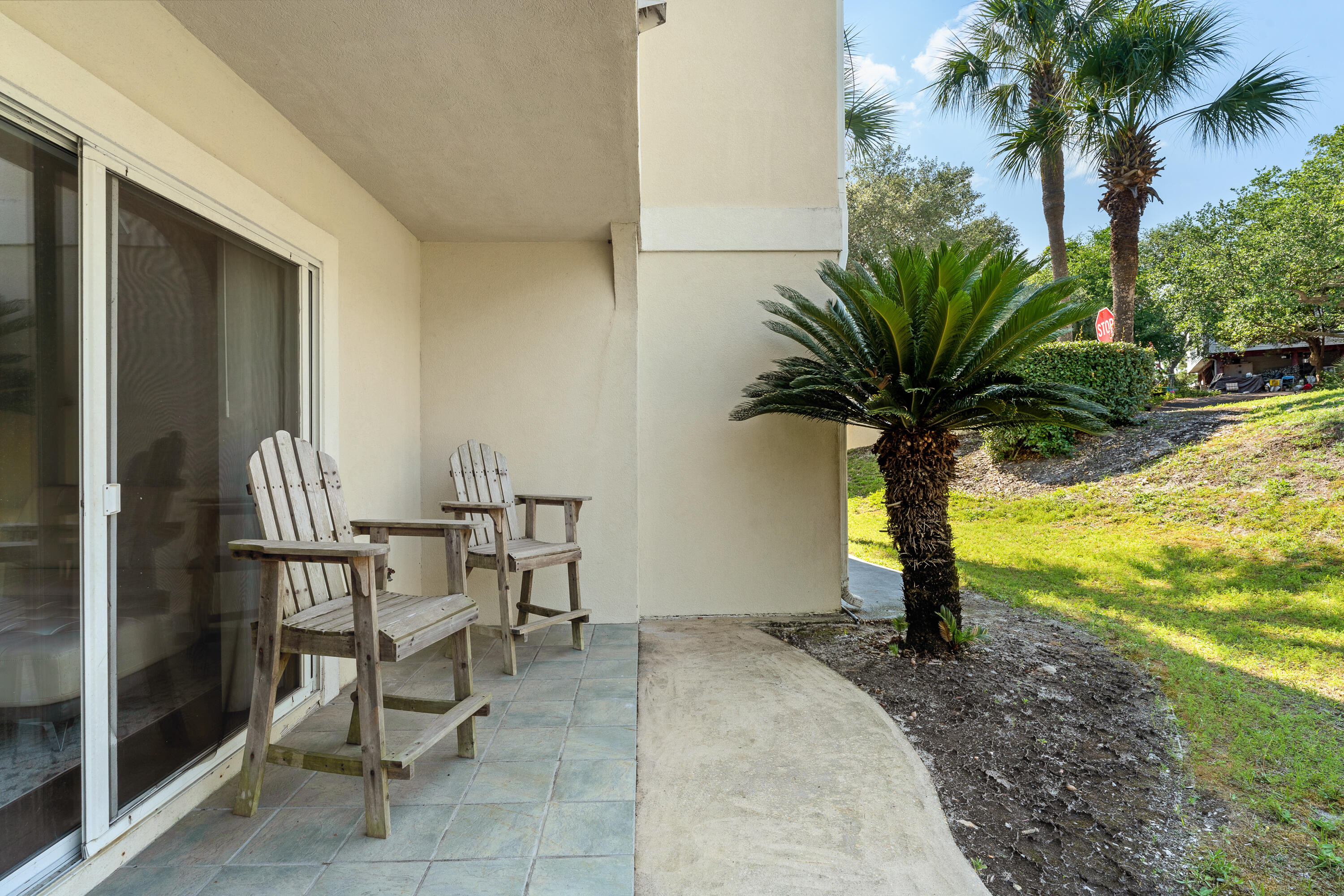 PELICAN PLACE T/H WEST - Residential