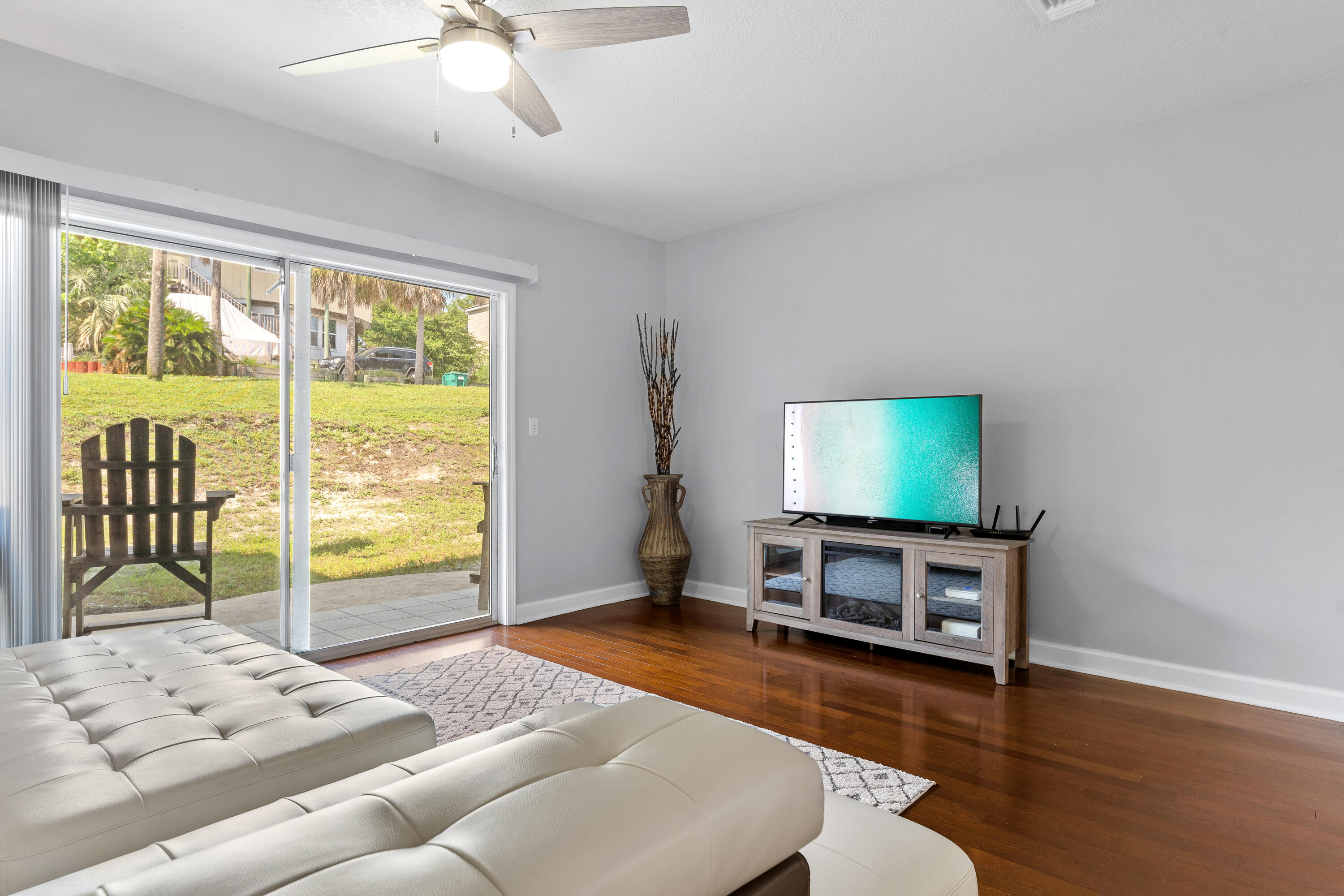 PELICAN PLACE T/H WEST - Residential