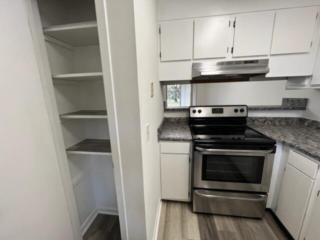 BIENVILLE SQUARE T/H - Residential Lease