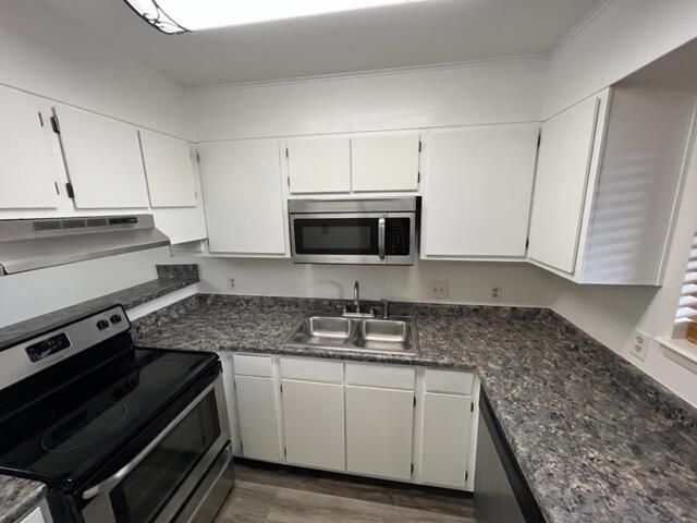 BIENVILLE SQUARE T/H - Residential Lease