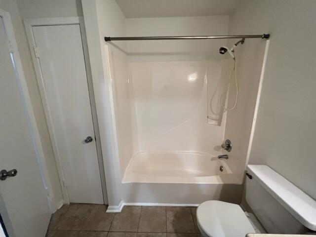 BIENVILLE SQUARE T/H - Residential Lease