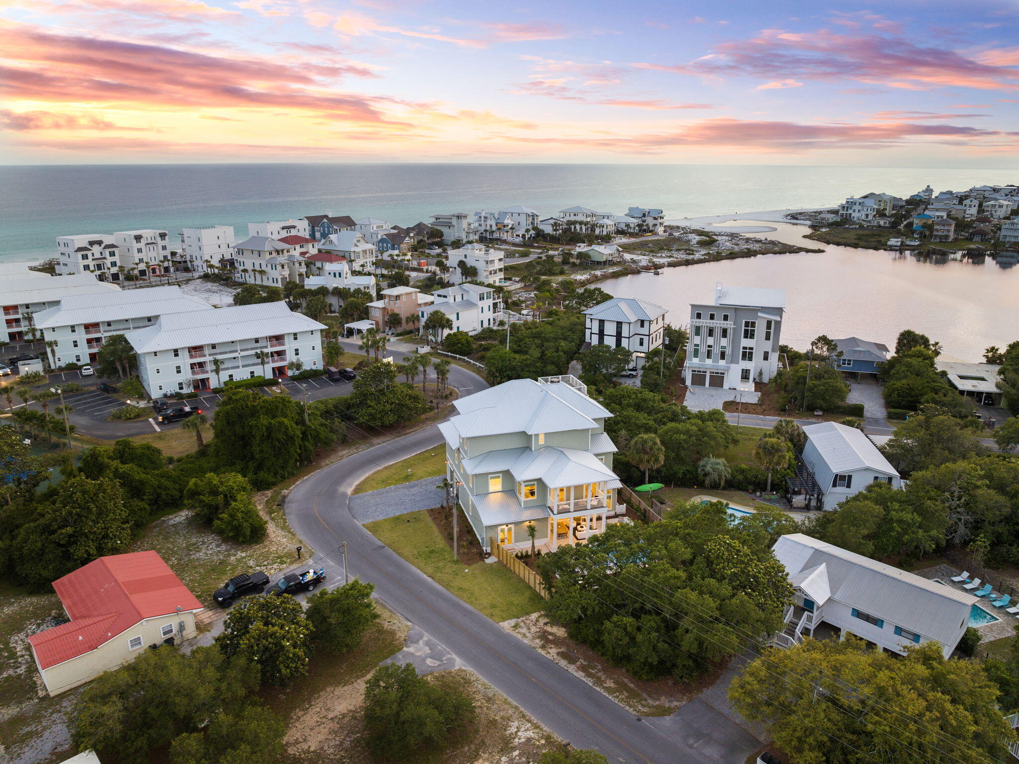 EASTERN LAKE ESTATES - Residential