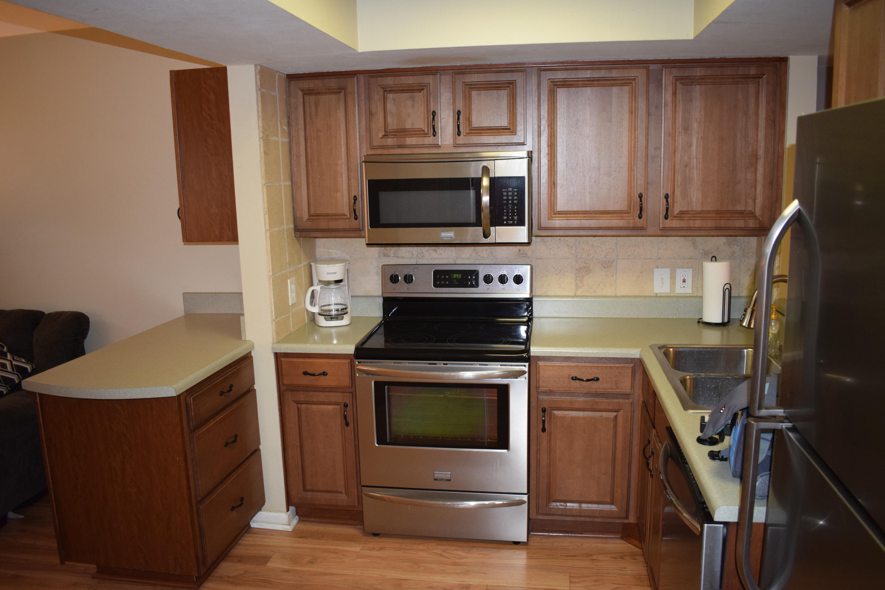 LINKSIDE VILLAGE UNIT 1 - Residential Lease