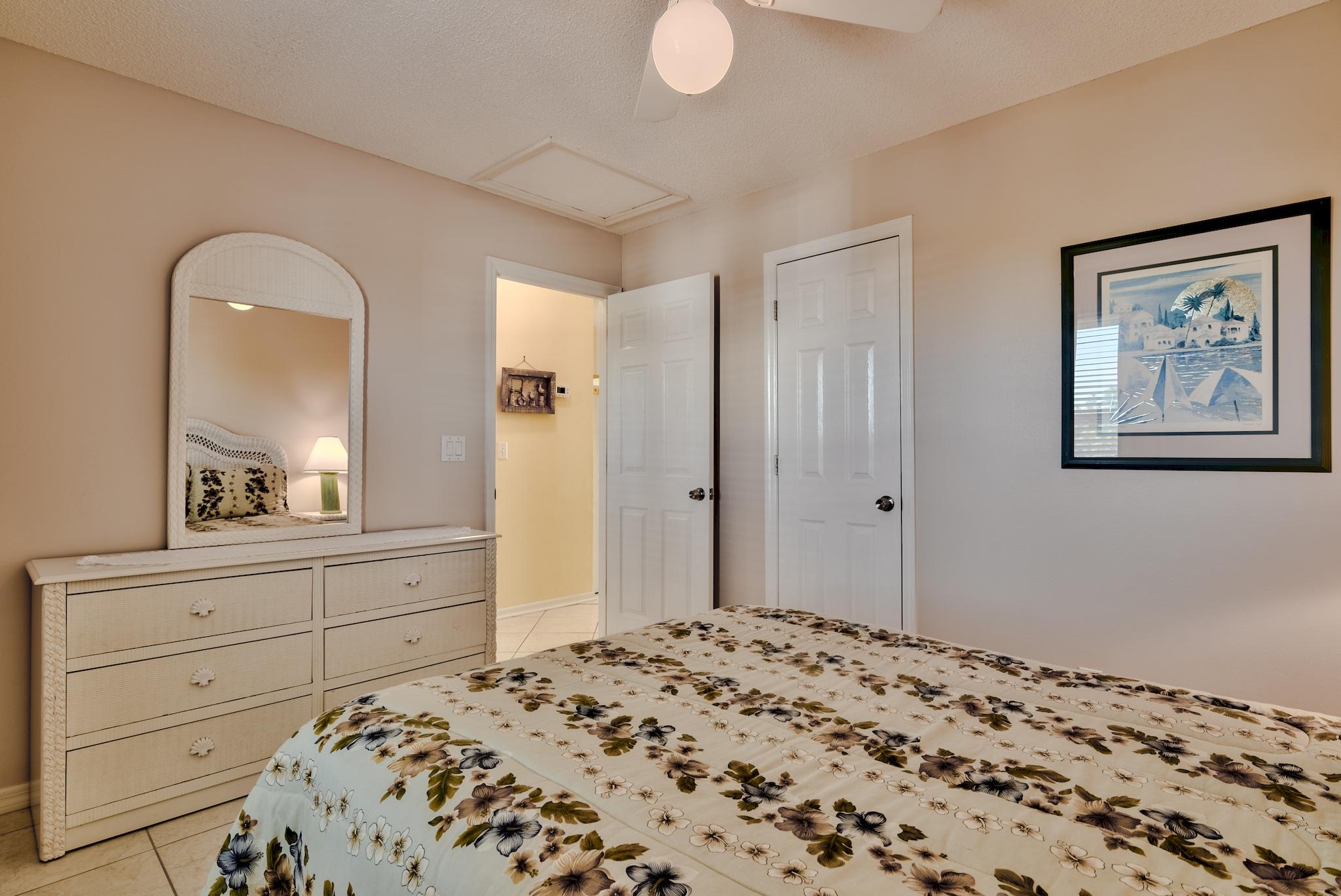 BEACHSIDE VILLAS CONDO - Residential