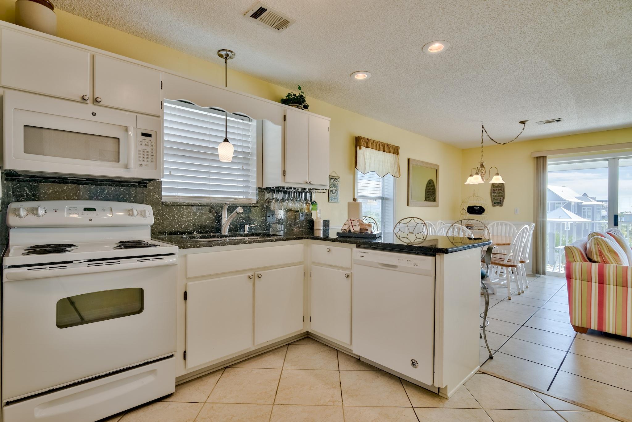 BEACHSIDE VILLAS CONDO - Residential