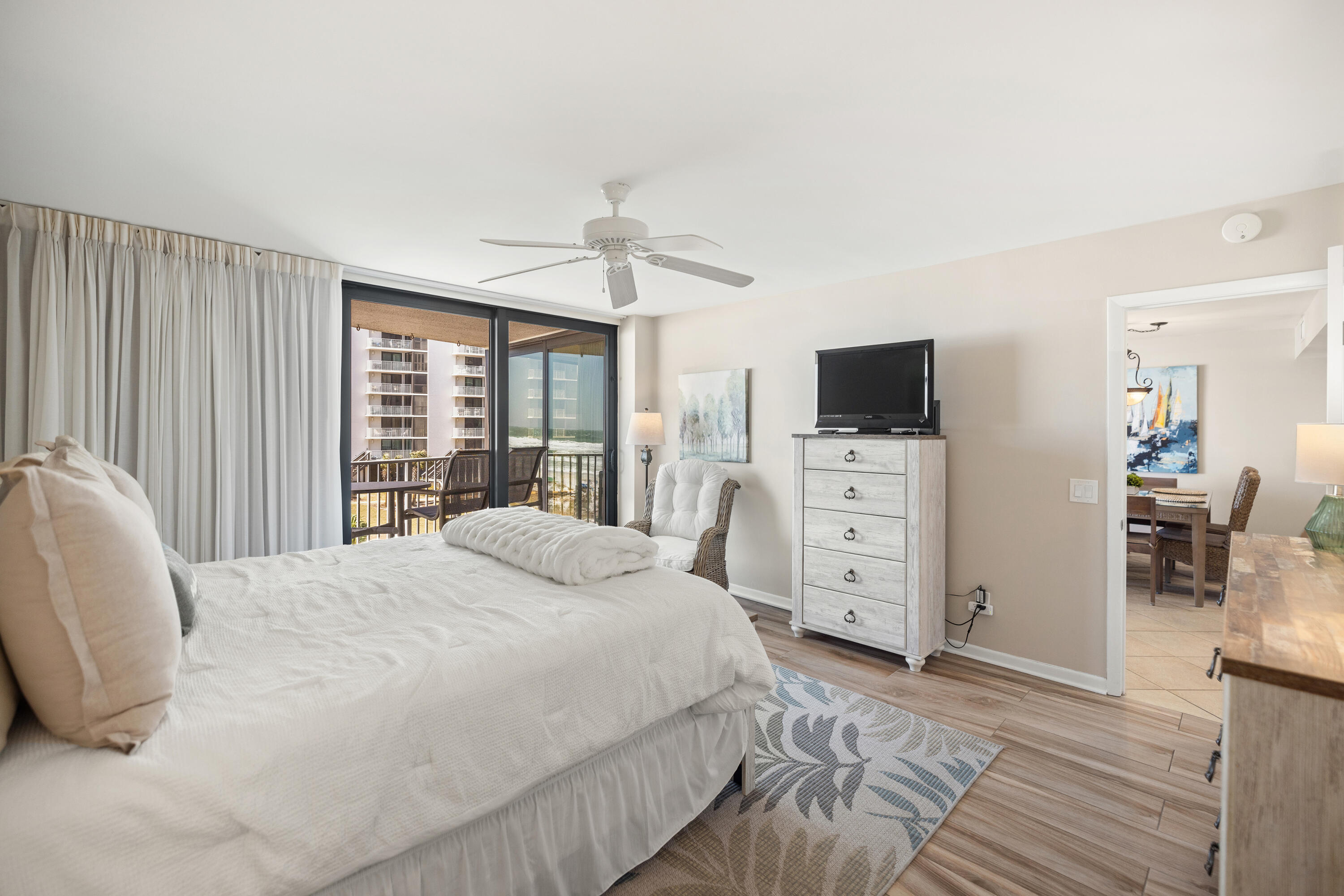 MAINSAIL CONDO PH 1 - Residential