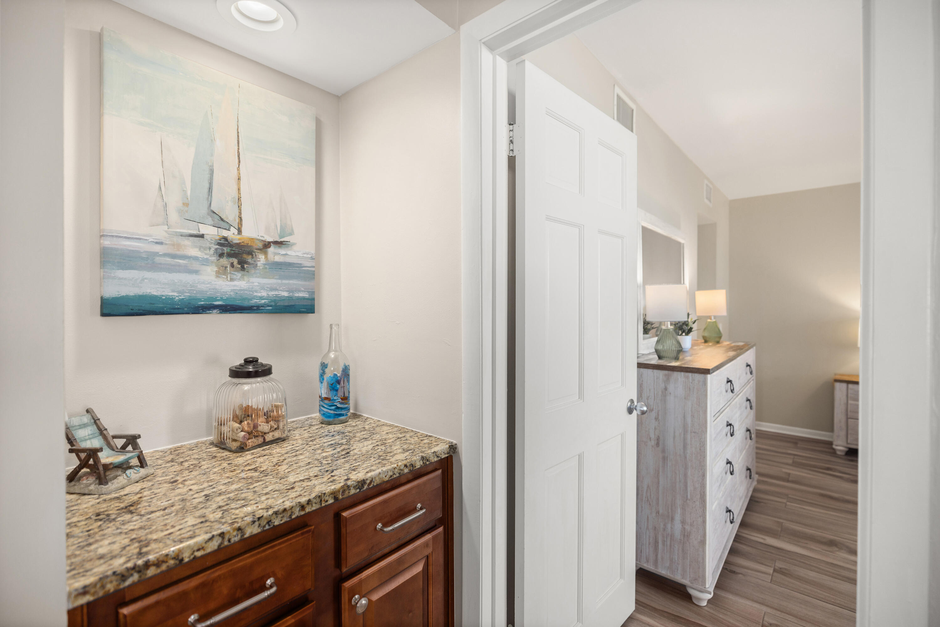 MAINSAIL CONDO PH 1 - Residential