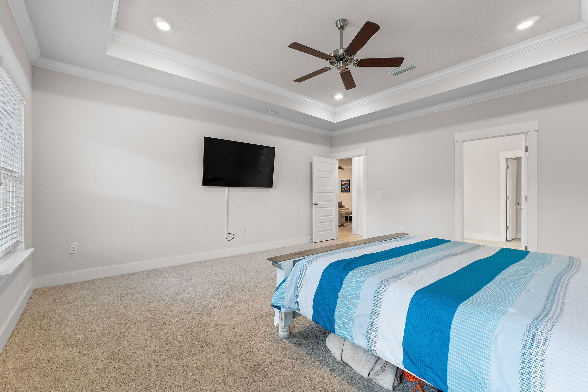 WATERS EDGE - Residential