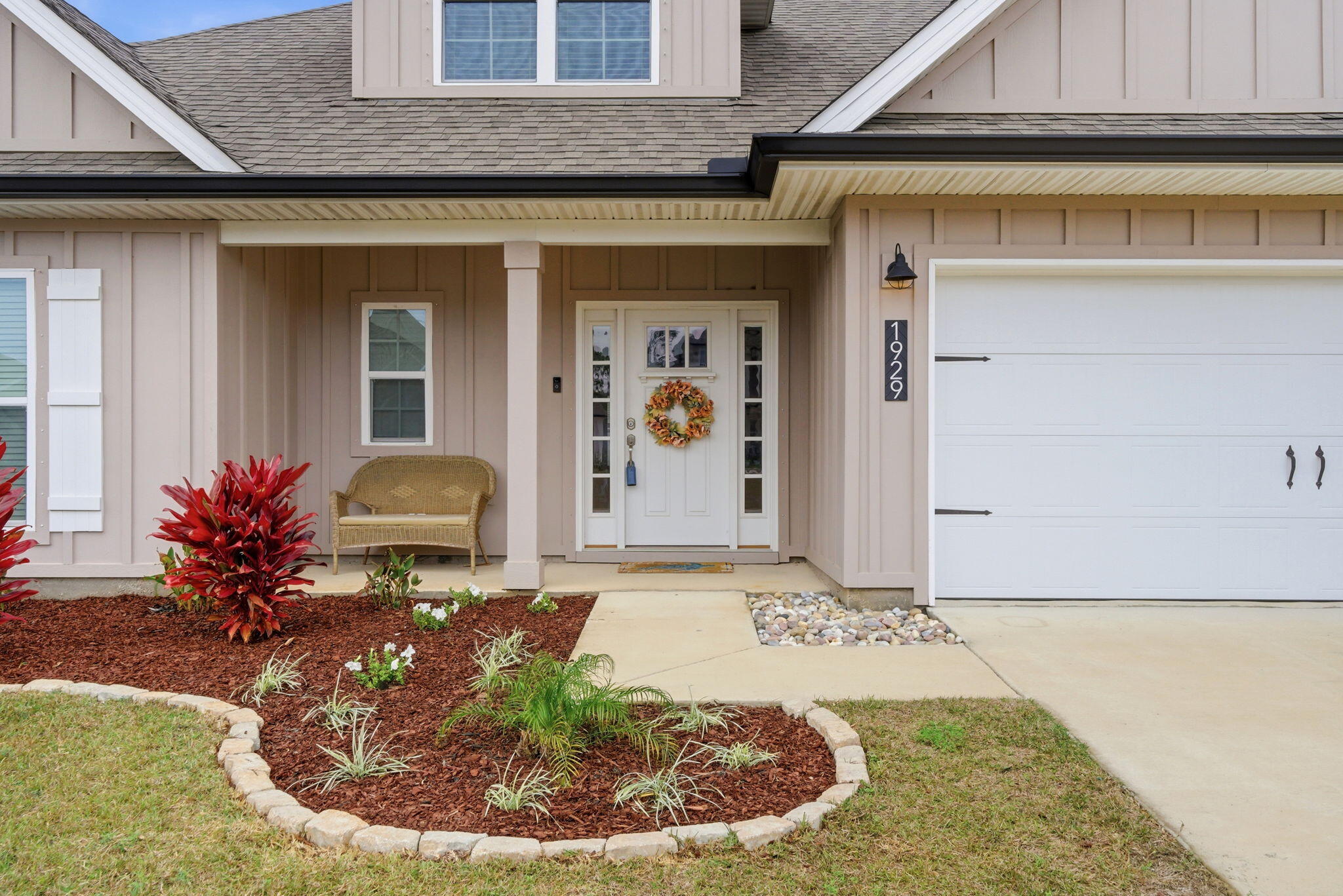 WATERS EDGE - Residential