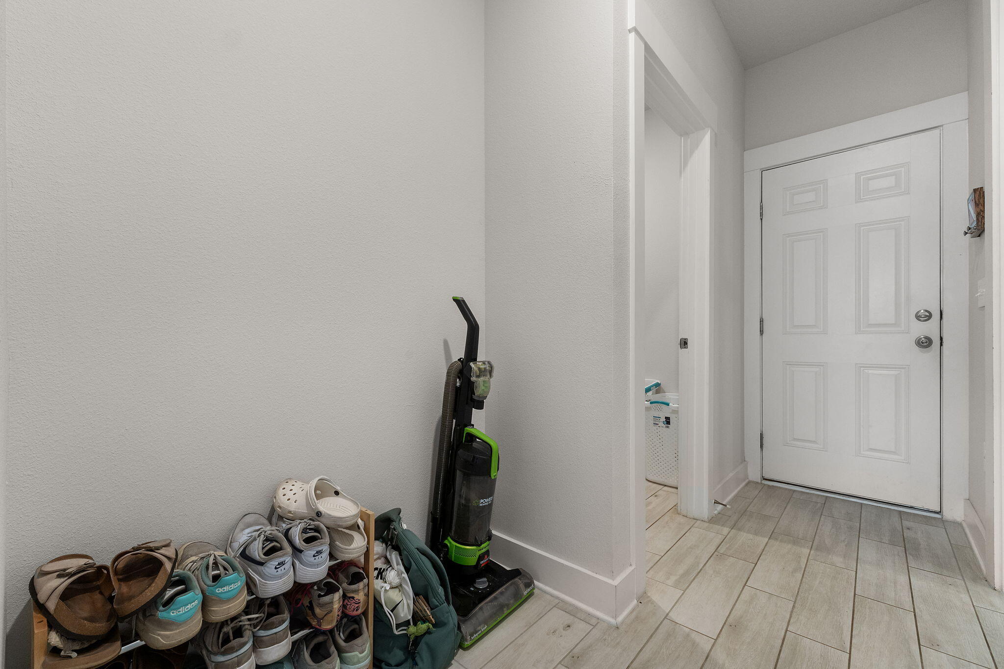 WATERS EDGE - Residential