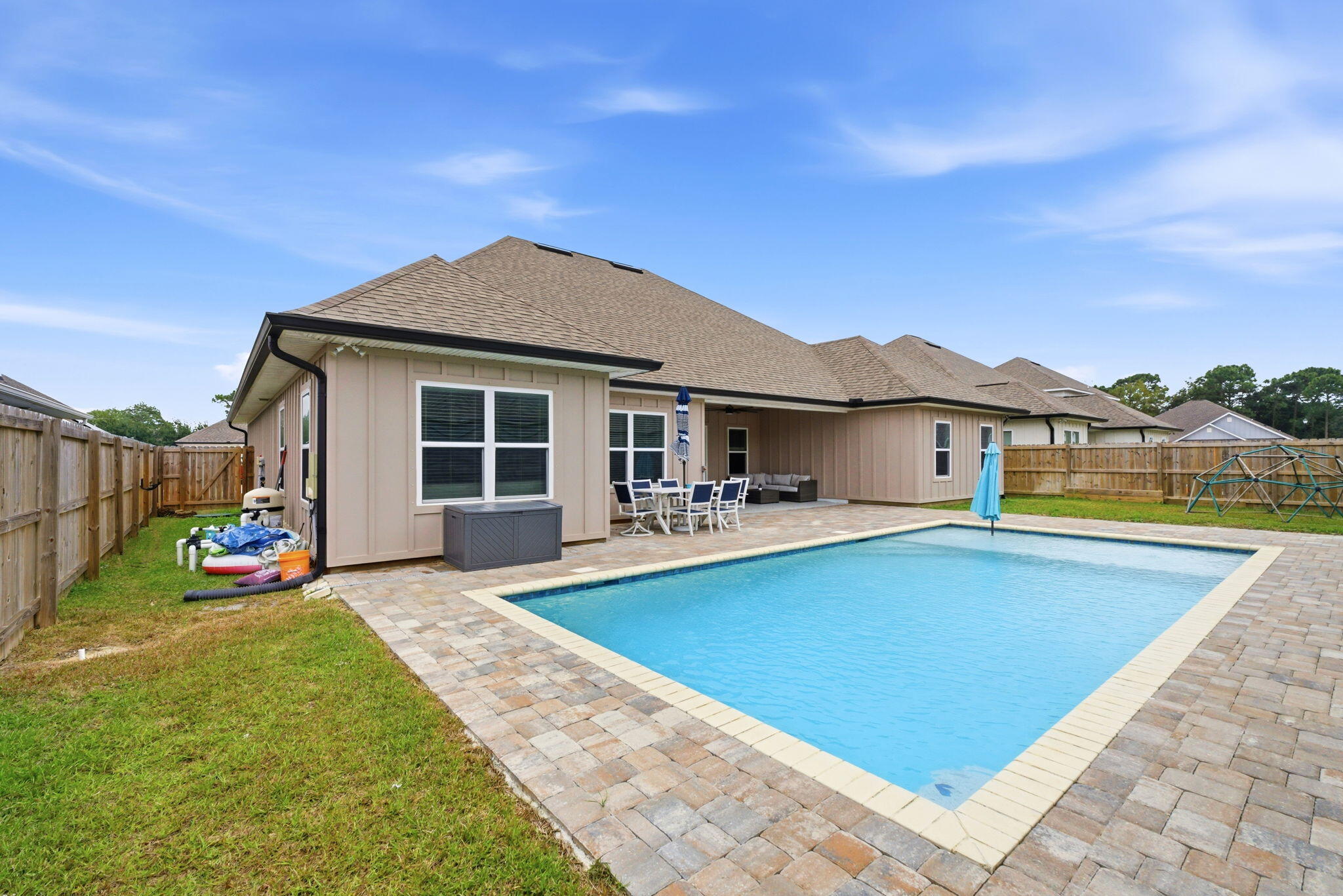 WATERS EDGE - Residential