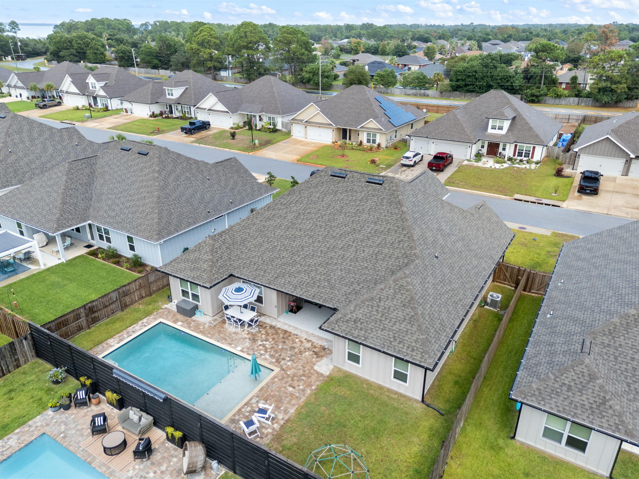 WATERS EDGE - Residential