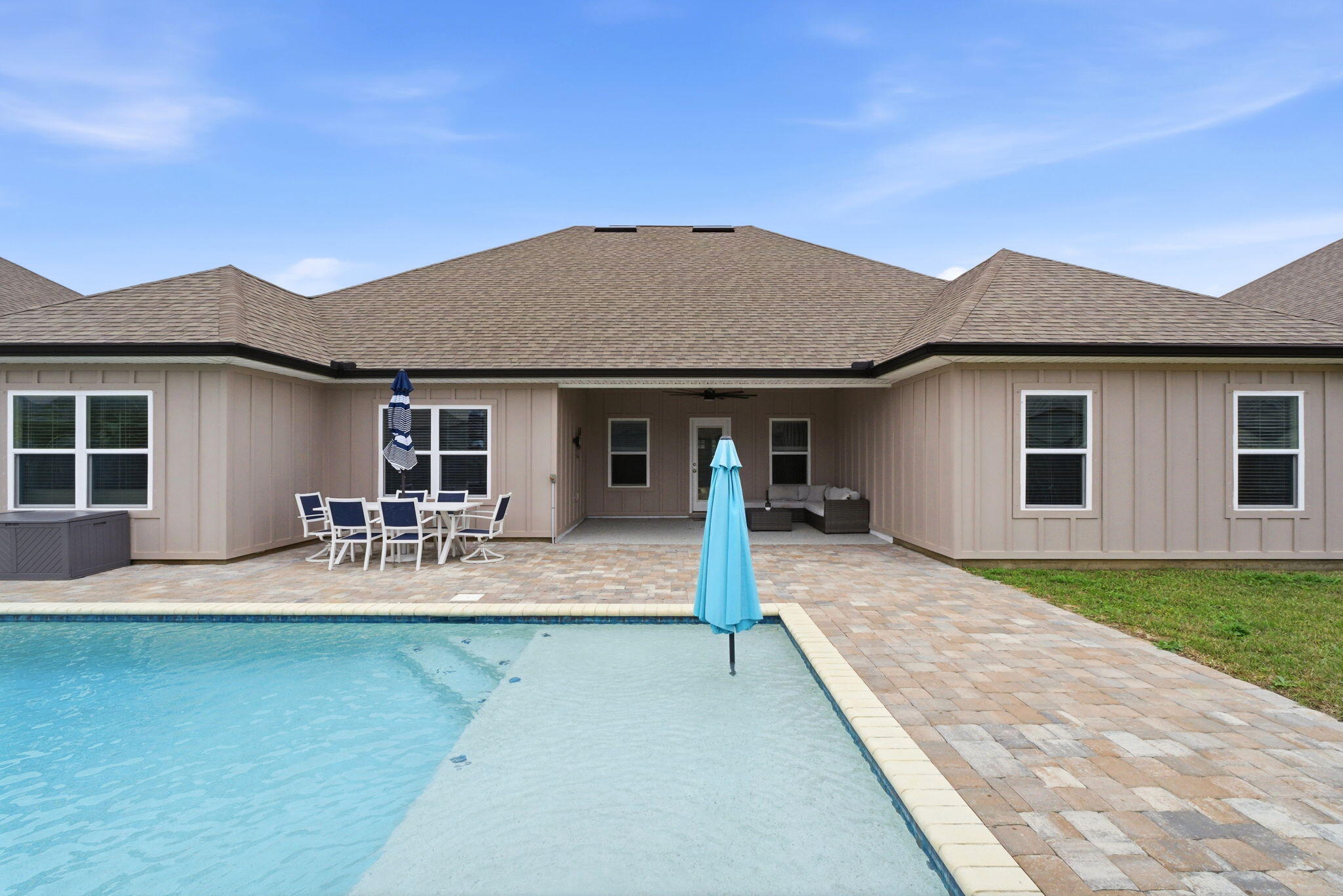 WATERS EDGE - Residential