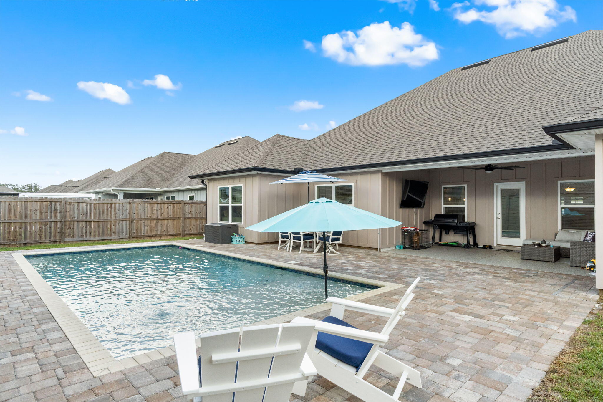 WATERS EDGE - Residential