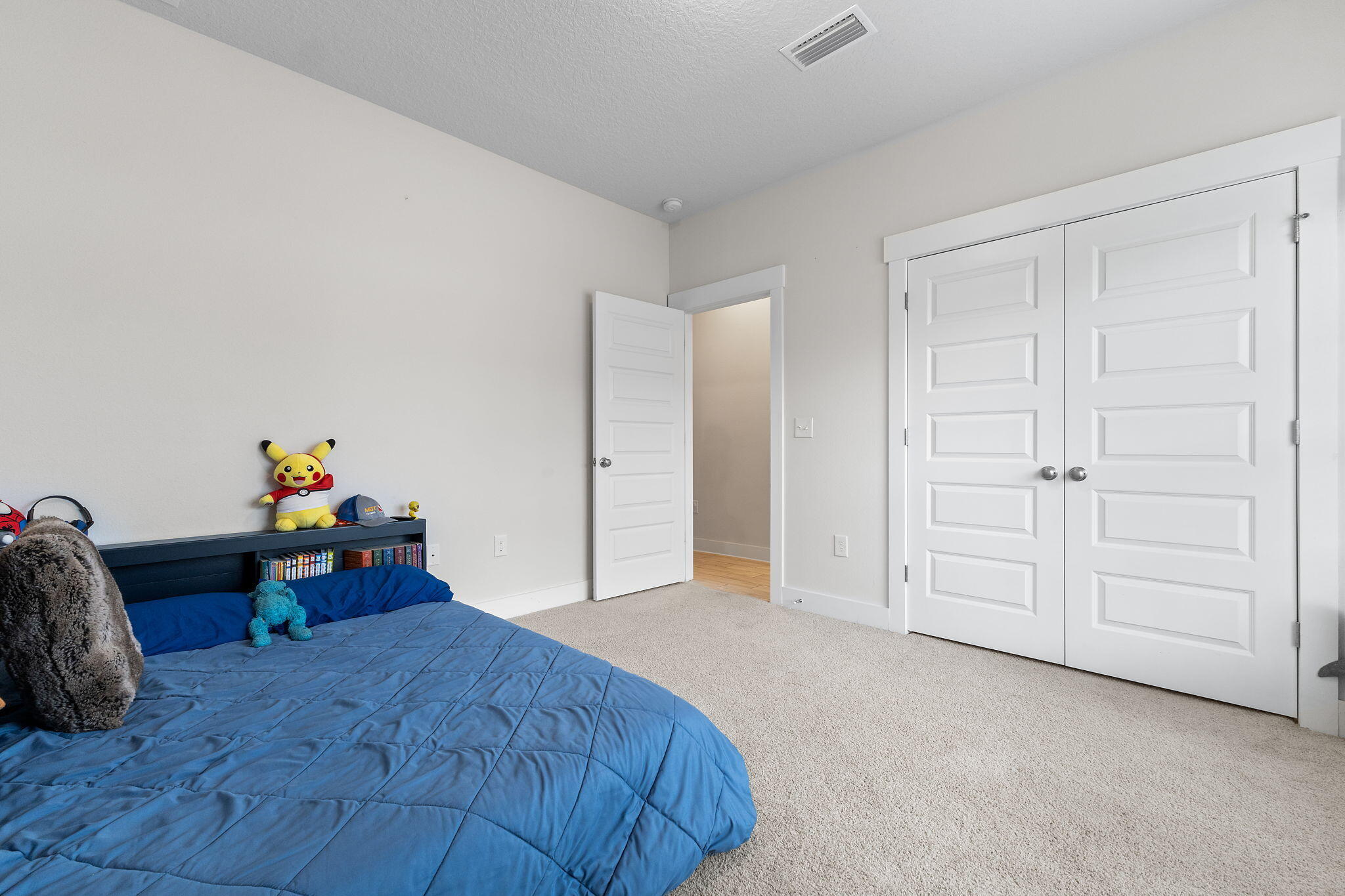 WATERS EDGE - Residential