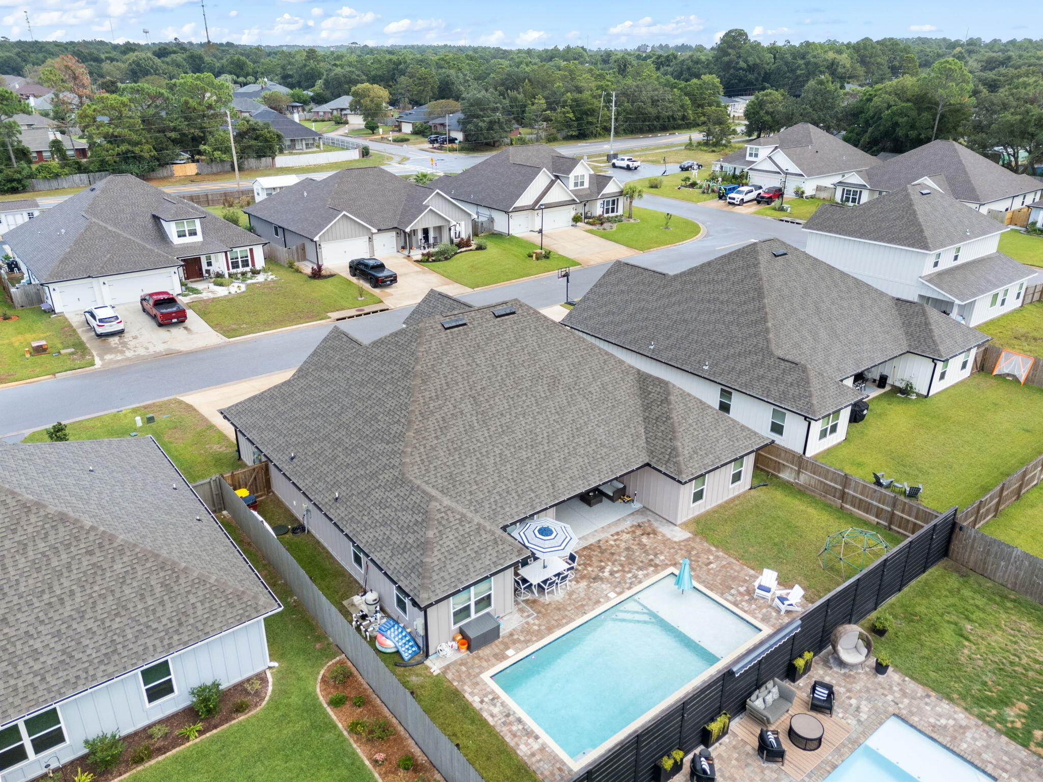 WATERS EDGE - Residential