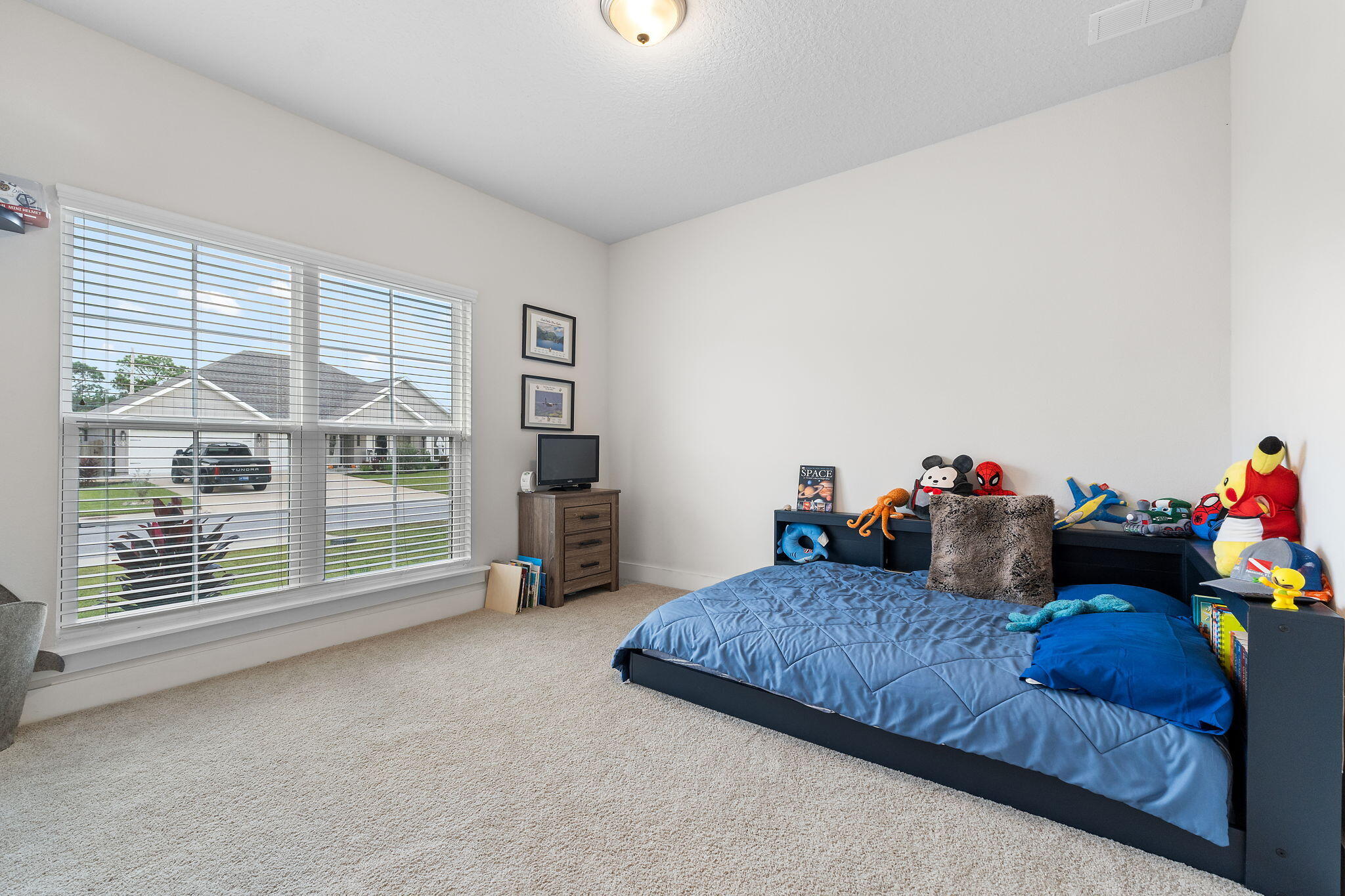 WATERS EDGE - Residential