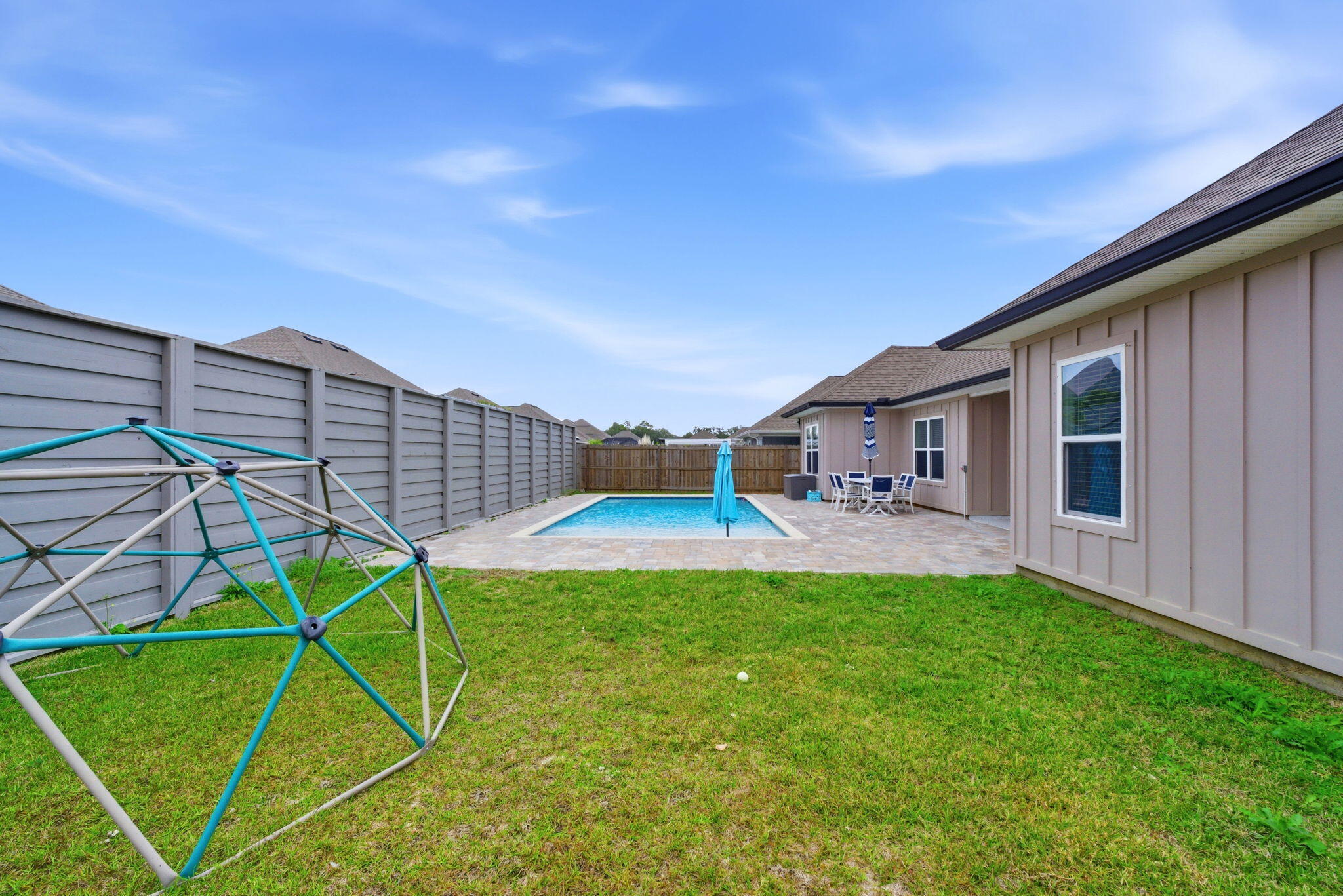 WATERS EDGE - Residential