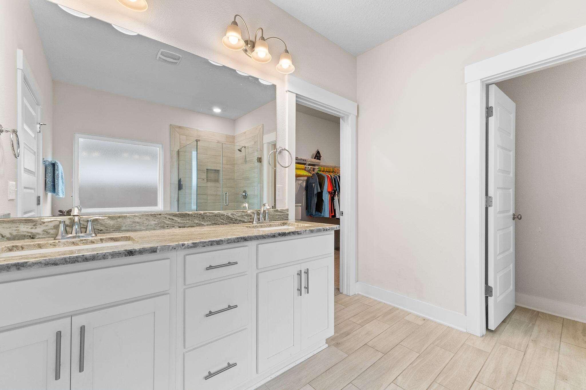 WATERS EDGE - Residential