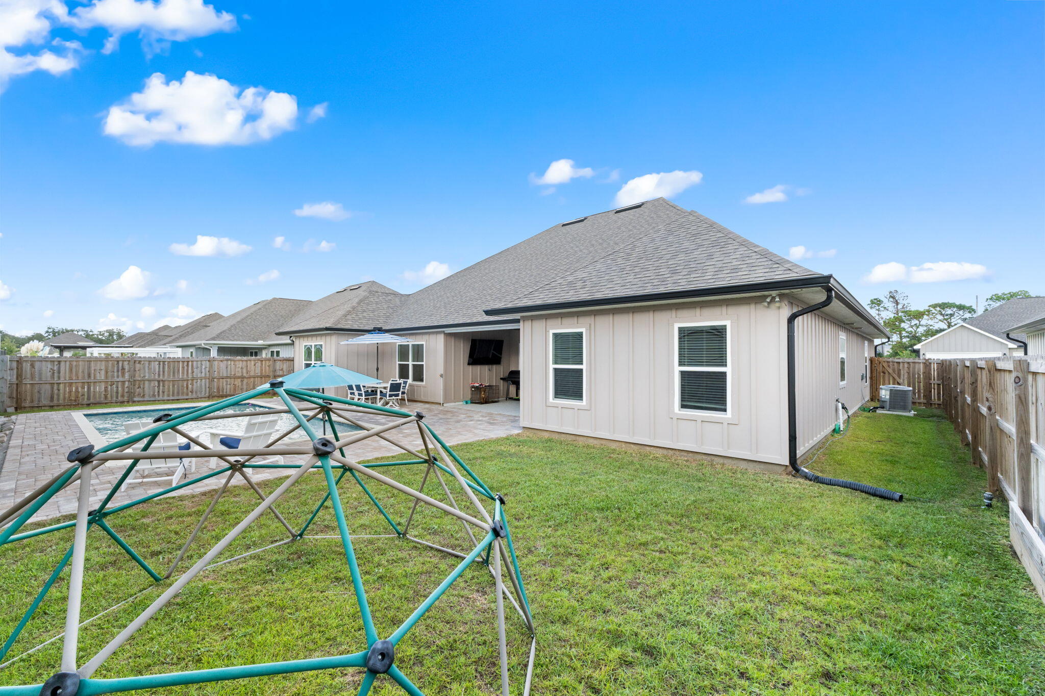 WATERS EDGE - Residential