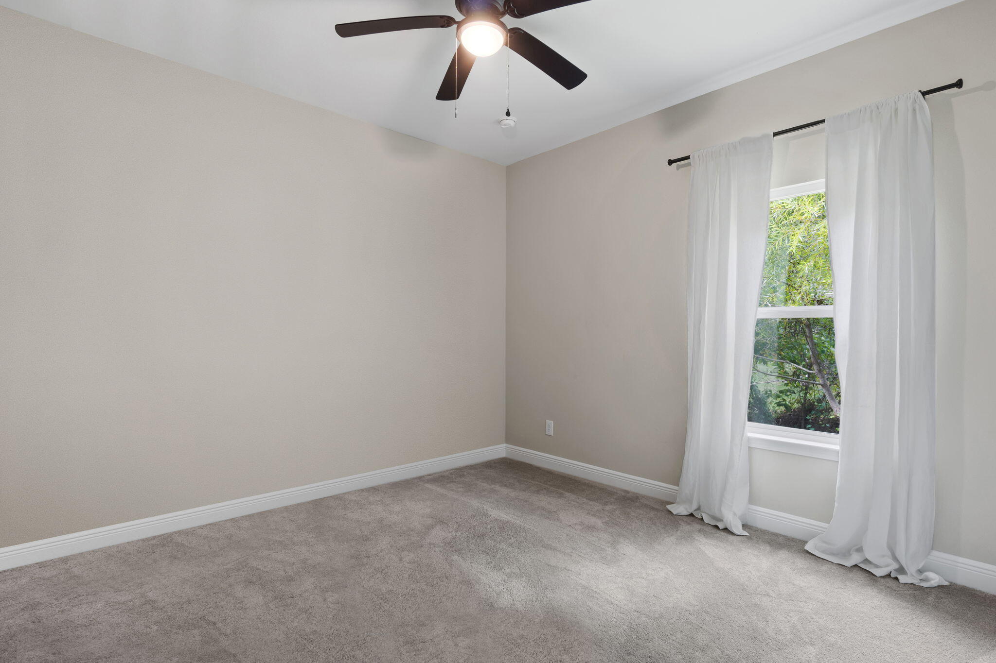 NAVARRE S/D 2ND ADDN - Residential