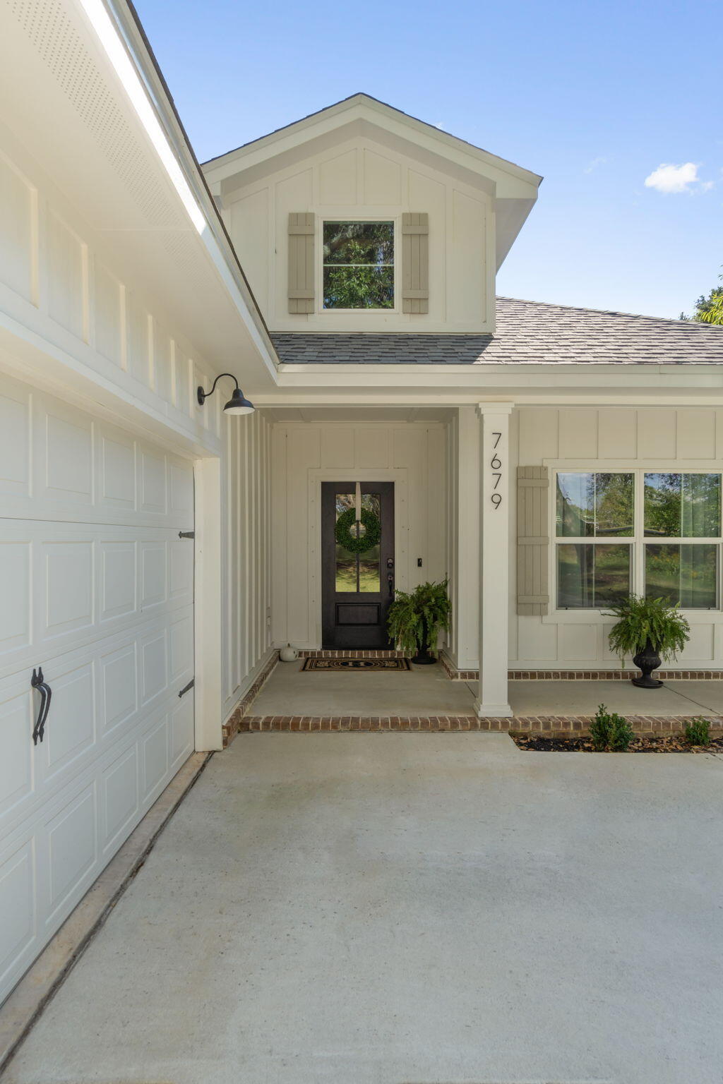 NAVARRE S/D 2ND ADDN - Residential