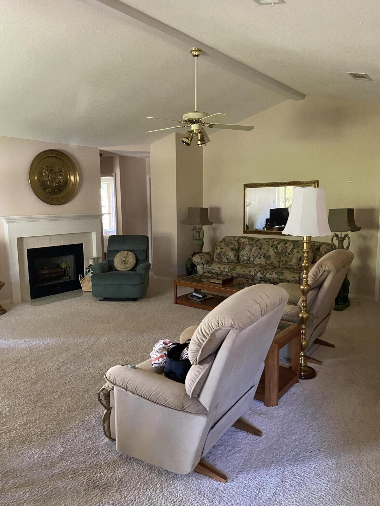 EMERALD GARDENS - Residential