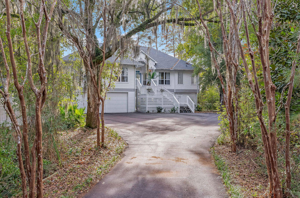 NO RECORDED SUBDIVISION - Residential