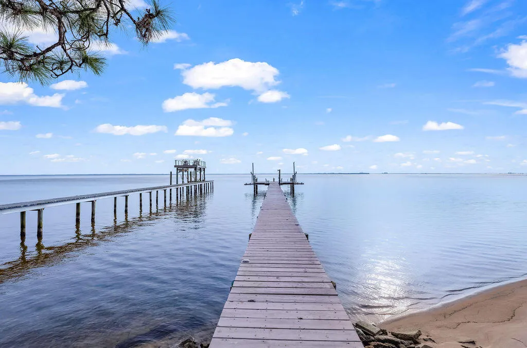 Freeport, Florida, 32439, United States, 4 Bedrooms Bedrooms, ,3 BathroomsBathrooms,Residential,Active,2002888