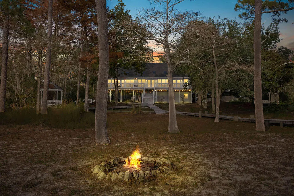 Freeport, Florida, 32439, United States, 4 Bedrooms Bedrooms, ,3 BathroomsBathrooms,Residential,Active,2002888