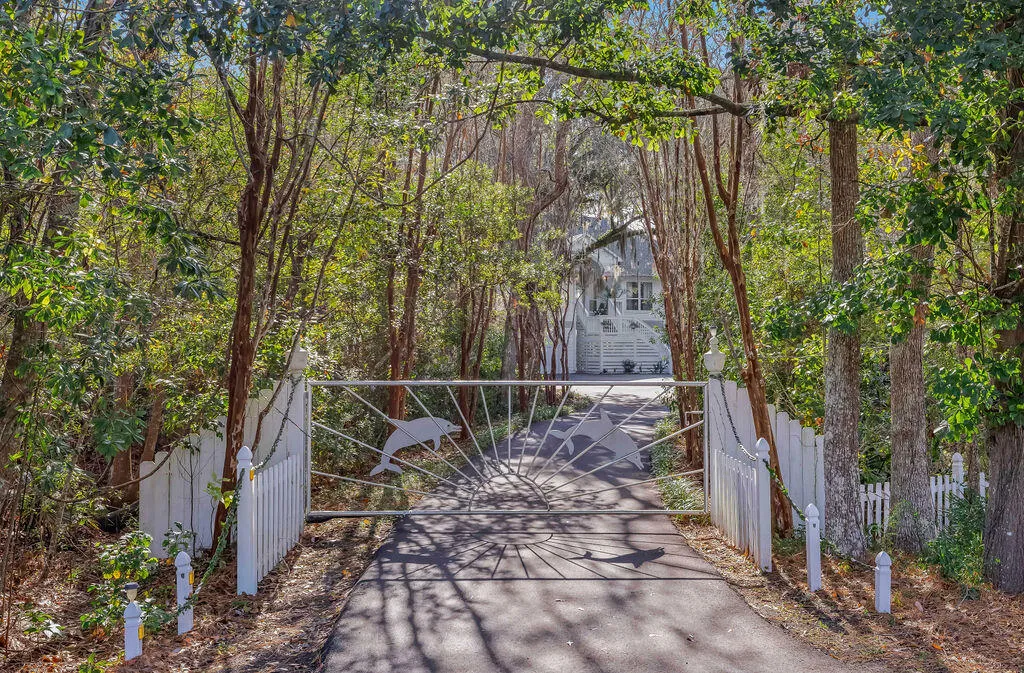 Freeport, Florida, 32439, United States, 4 Bedrooms Bedrooms, ,3 BathroomsBathrooms,Residential,Active,2002888