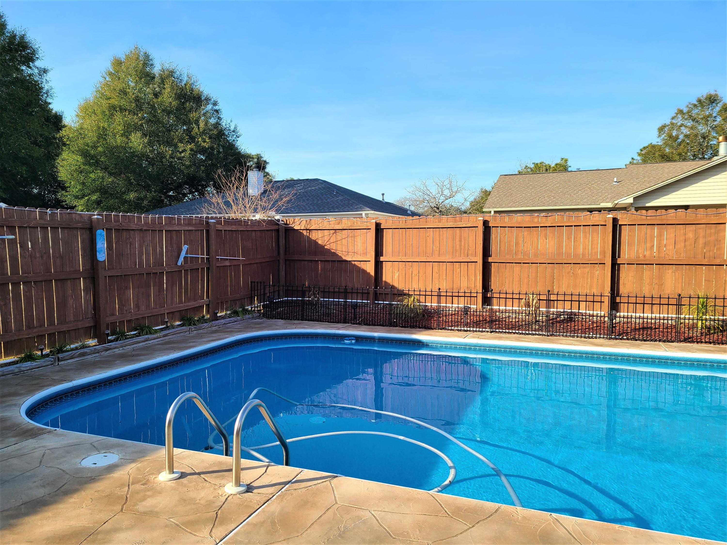 STEEPLECHASE PH 1 - Residential Lease