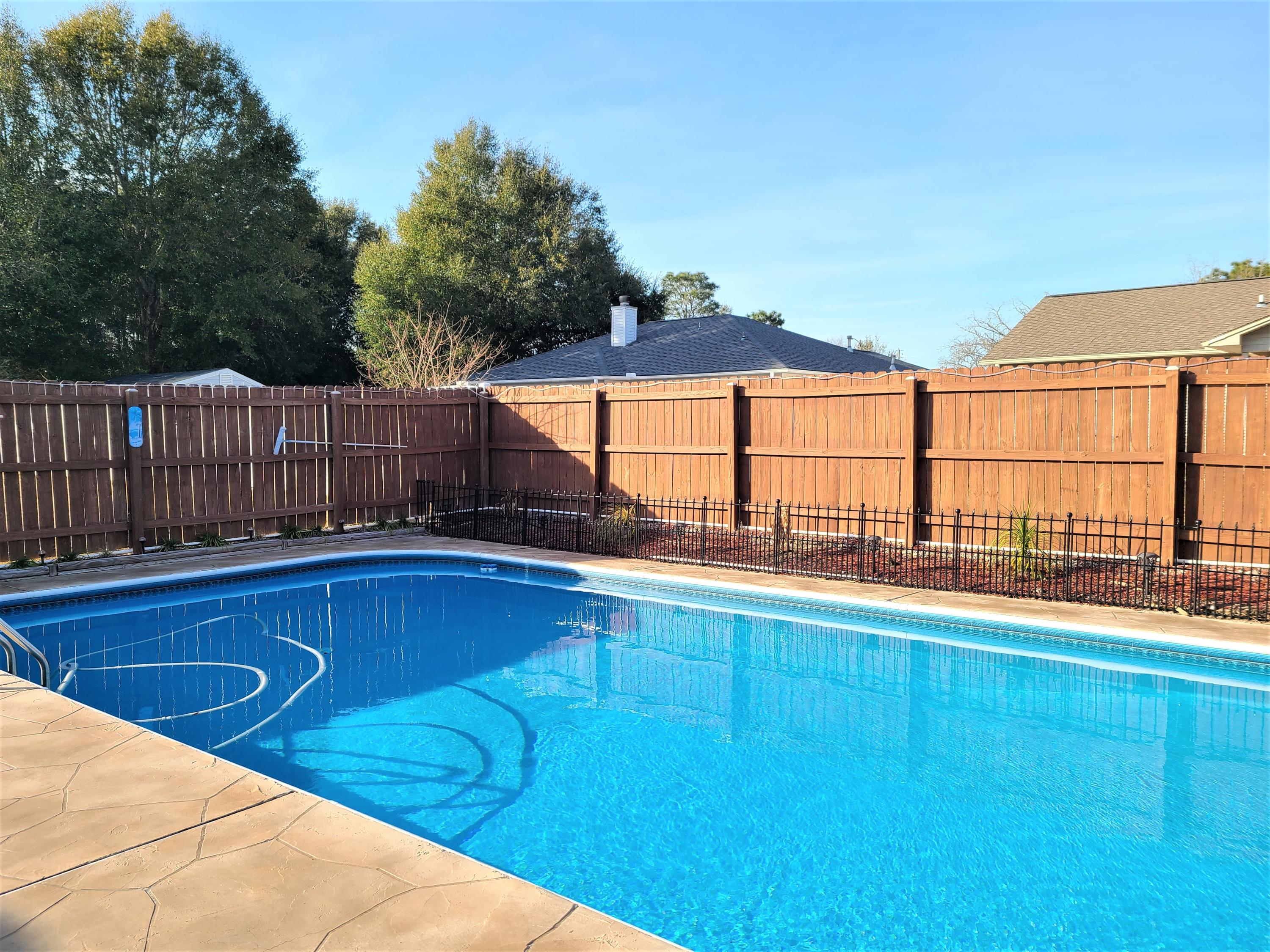 STEEPLECHASE PH 1 - Residential Lease