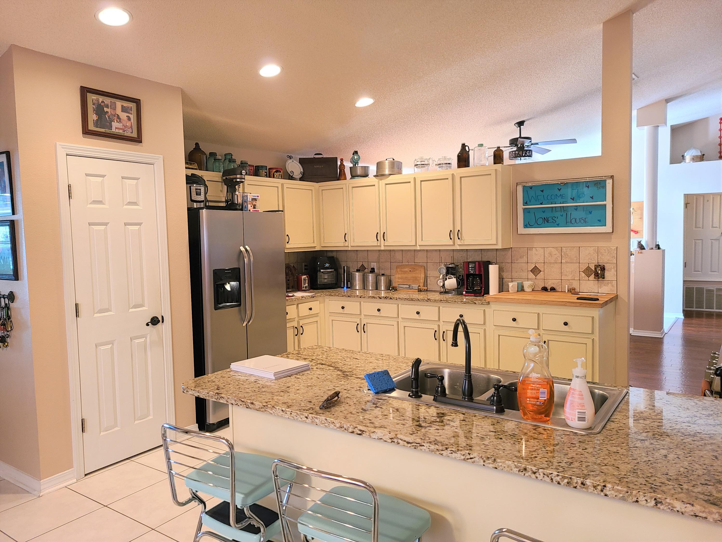 STEEPLECHASE PH 1 - Residential Lease