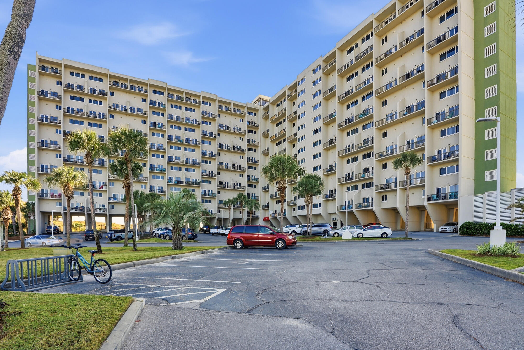 PINNACLE PORT - Residential