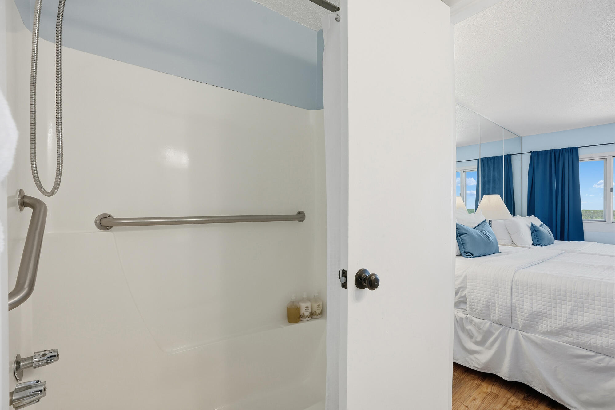 PINNACLE PORT - Residential