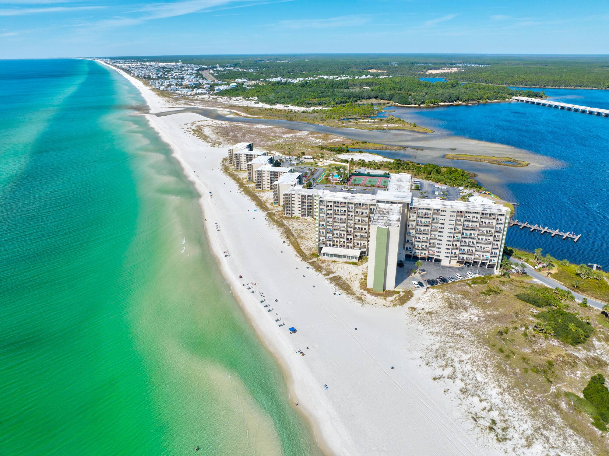 PINNACLE PORT - Residential