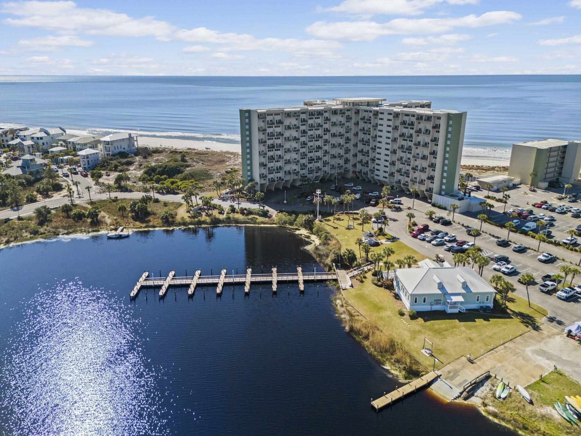 PINNACLE PORT - Residential