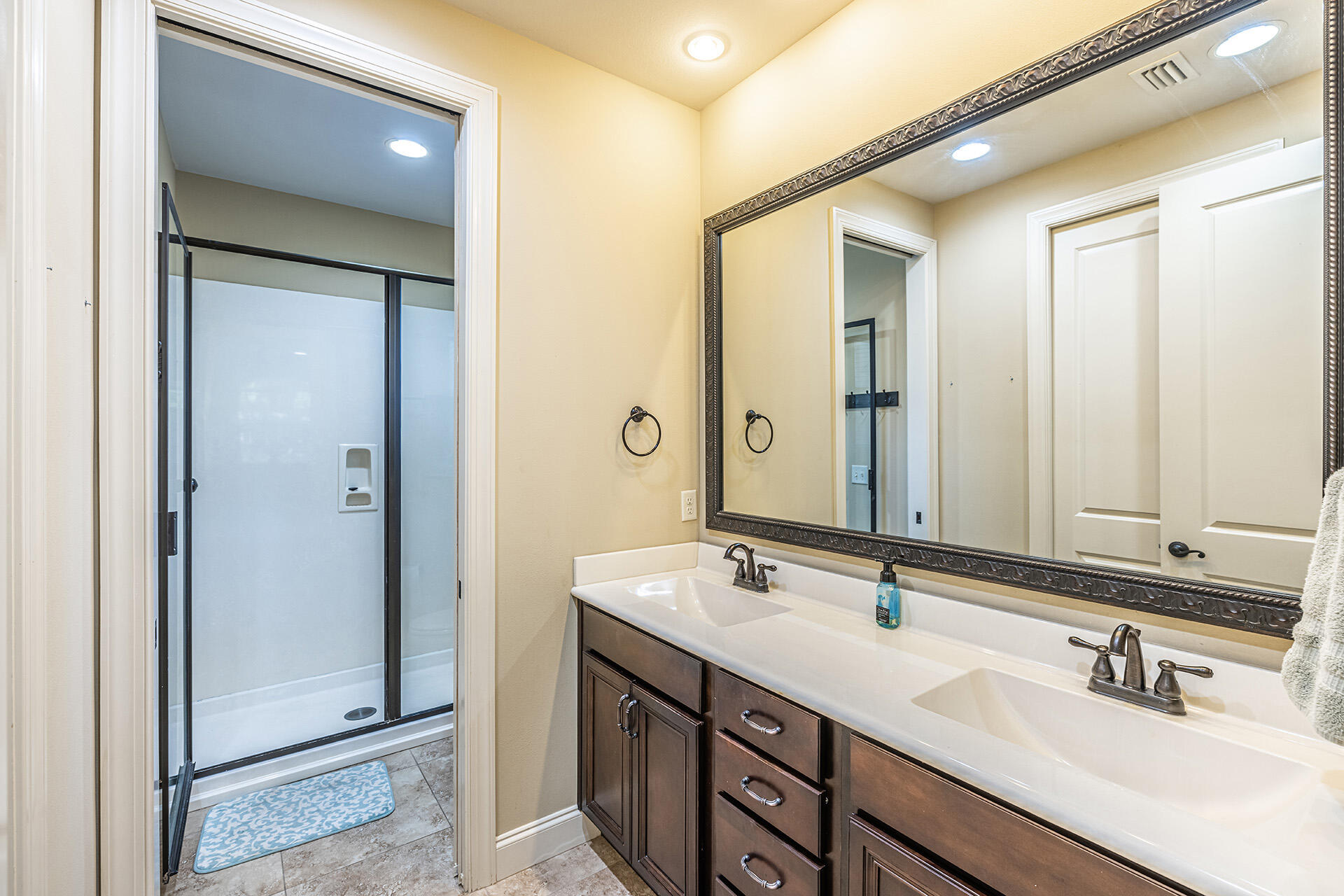 ARROWHEAD - Residential