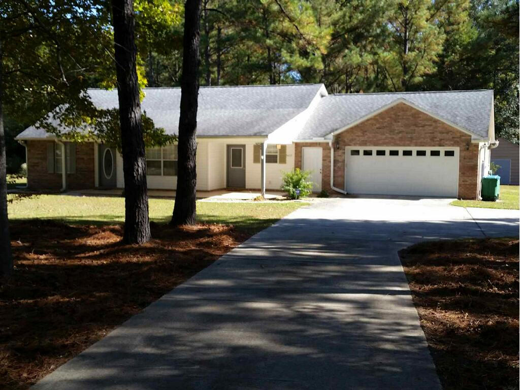 JUST REDUCED-- and-- MOVE IN WITH NO CLOSING COSTSBuilt by a state licensed contractor for himself. Seller to pay closing costs and provide home warranty. Pioneer Elite HD entertainment system with surround sound. Huge plasma TV. R50 insulation in the roof as opposed to the standard R 30, with many more built in extras. Large double car garage has work area with a workbench. Property has a RV waste hook-up and an outdoor storage building. It also has an over-sized concrete driveway, sprinkler system, and security system. Charming very well maintained home on level acre of land in quiet peaceful area with lots of trees yet minutes away from downtown Crestview with its shopping and dining.