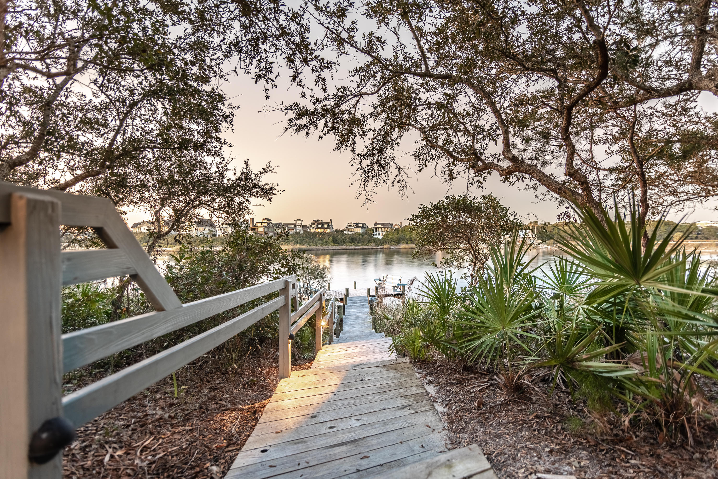 CAMP CREEK POINT - Residential