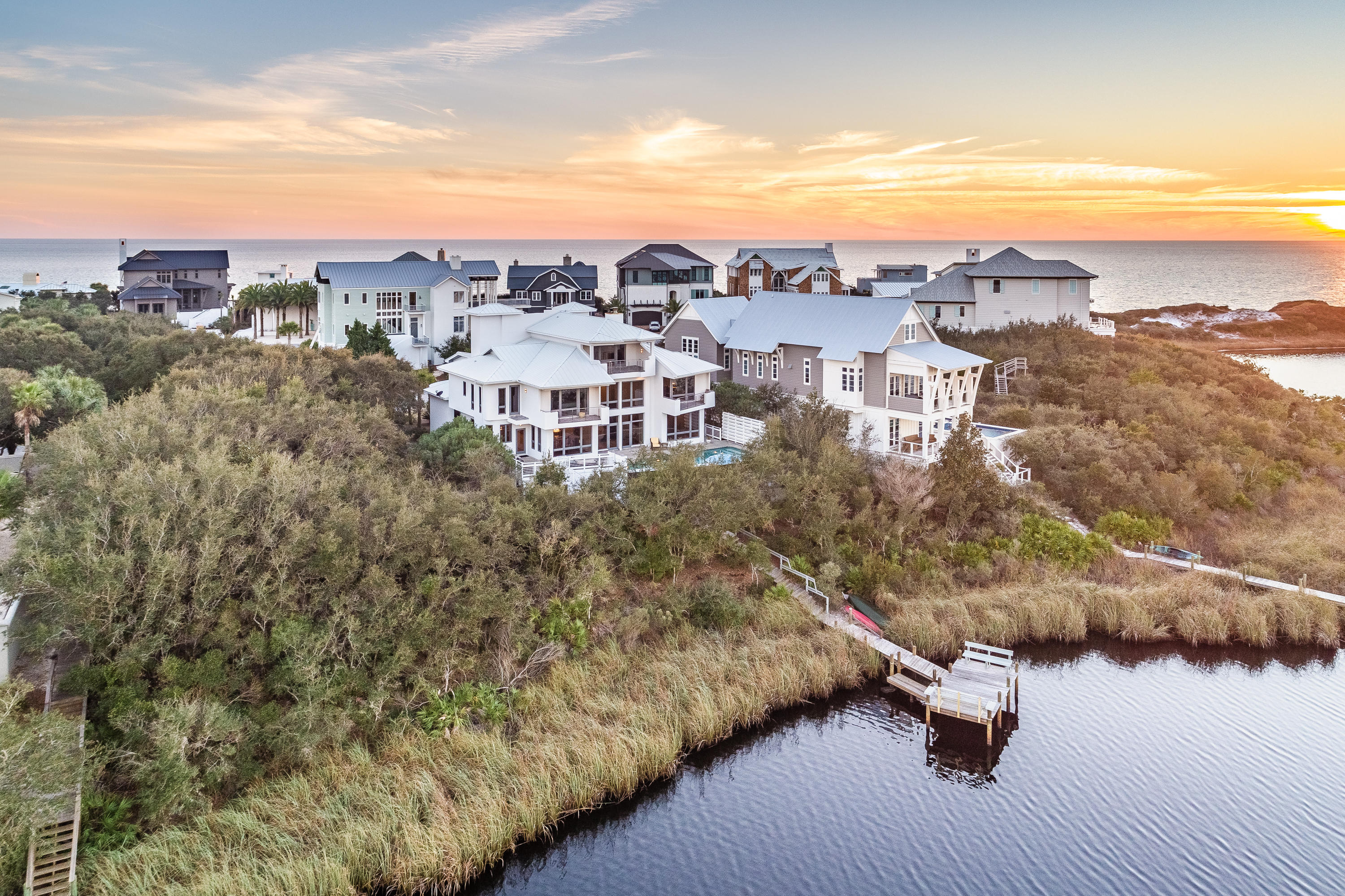 CAMP CREEK POINT - Residential