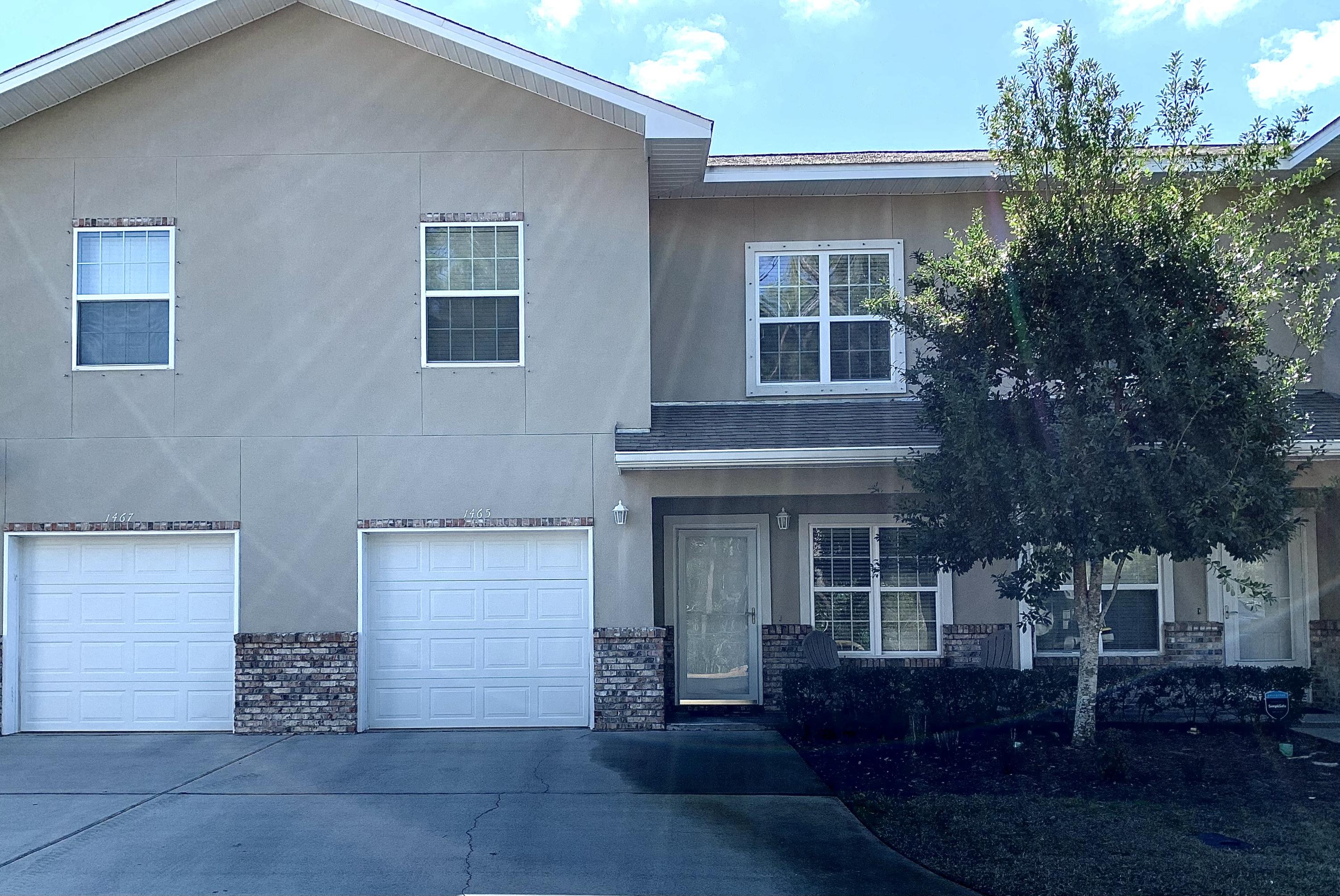 Beautiful large townhome in immaculate condition! The location is SO convenient being close to both bases. Huge master bedroom and two other good sized bedrooms. Kitchen with granite and high end like new appliances. Recently replaced HVAC. This complex of townhomes is very well maintained and quiet. You won't find a townhome in better condition! This is definitely worth a look!