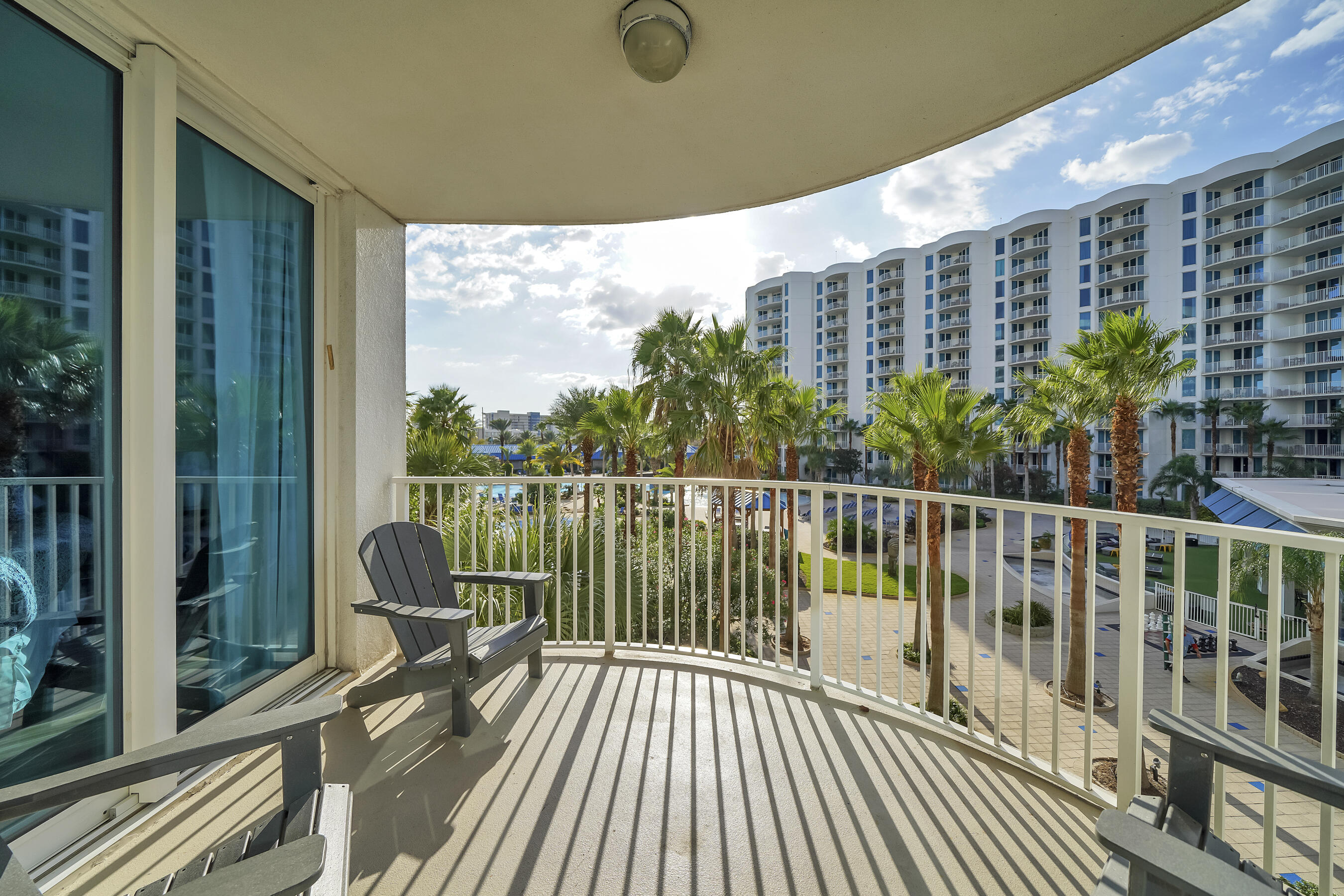 THE PALMS OF DESTIN - Residential
